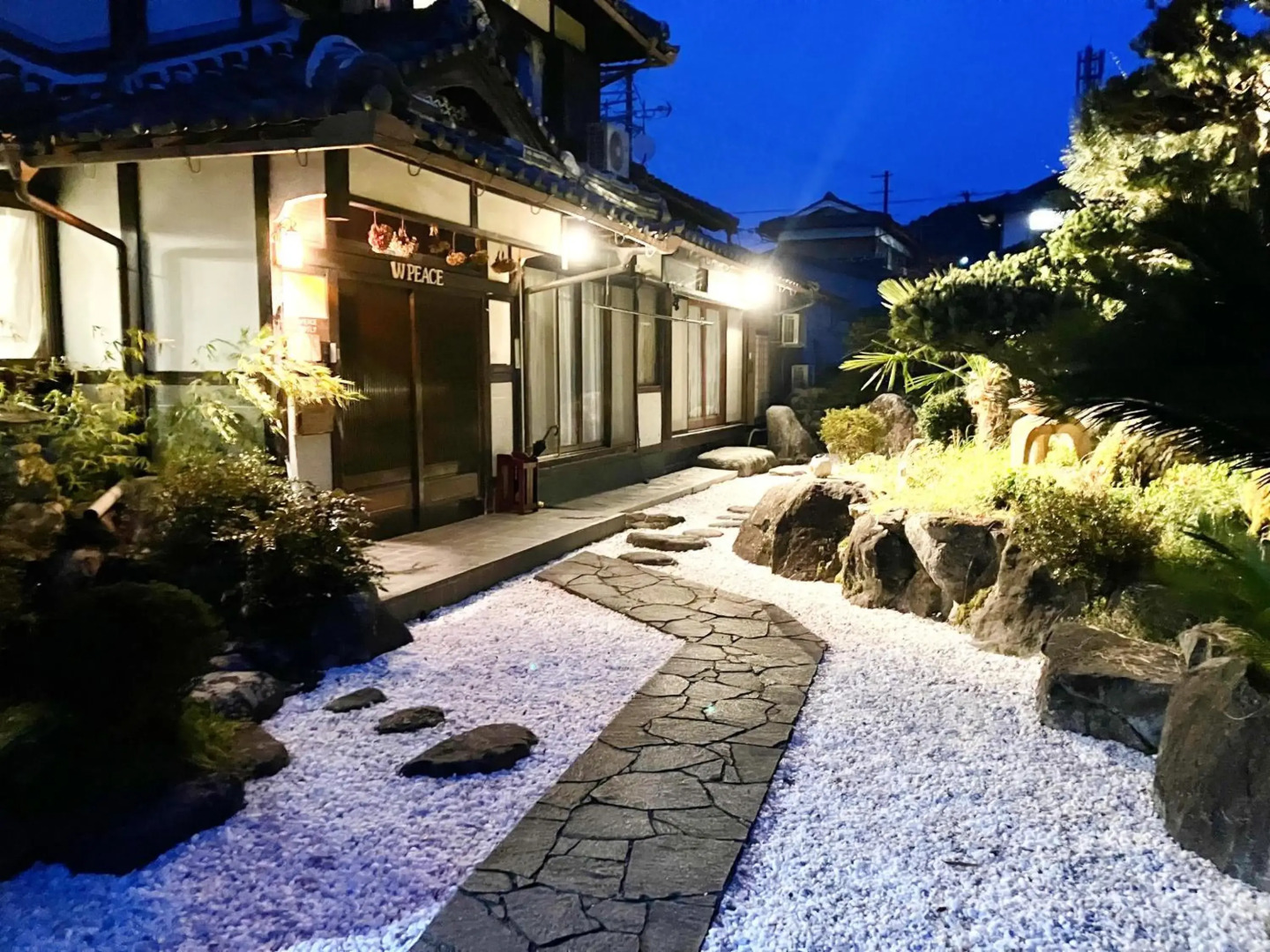 Wぴーす（W Peace)