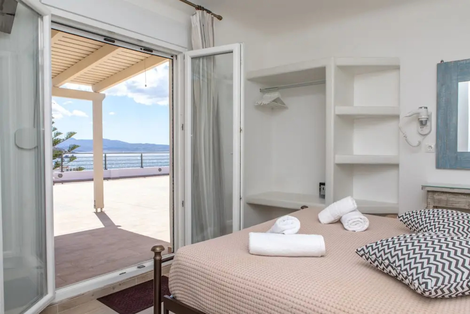 Nikos Verikokos Studios