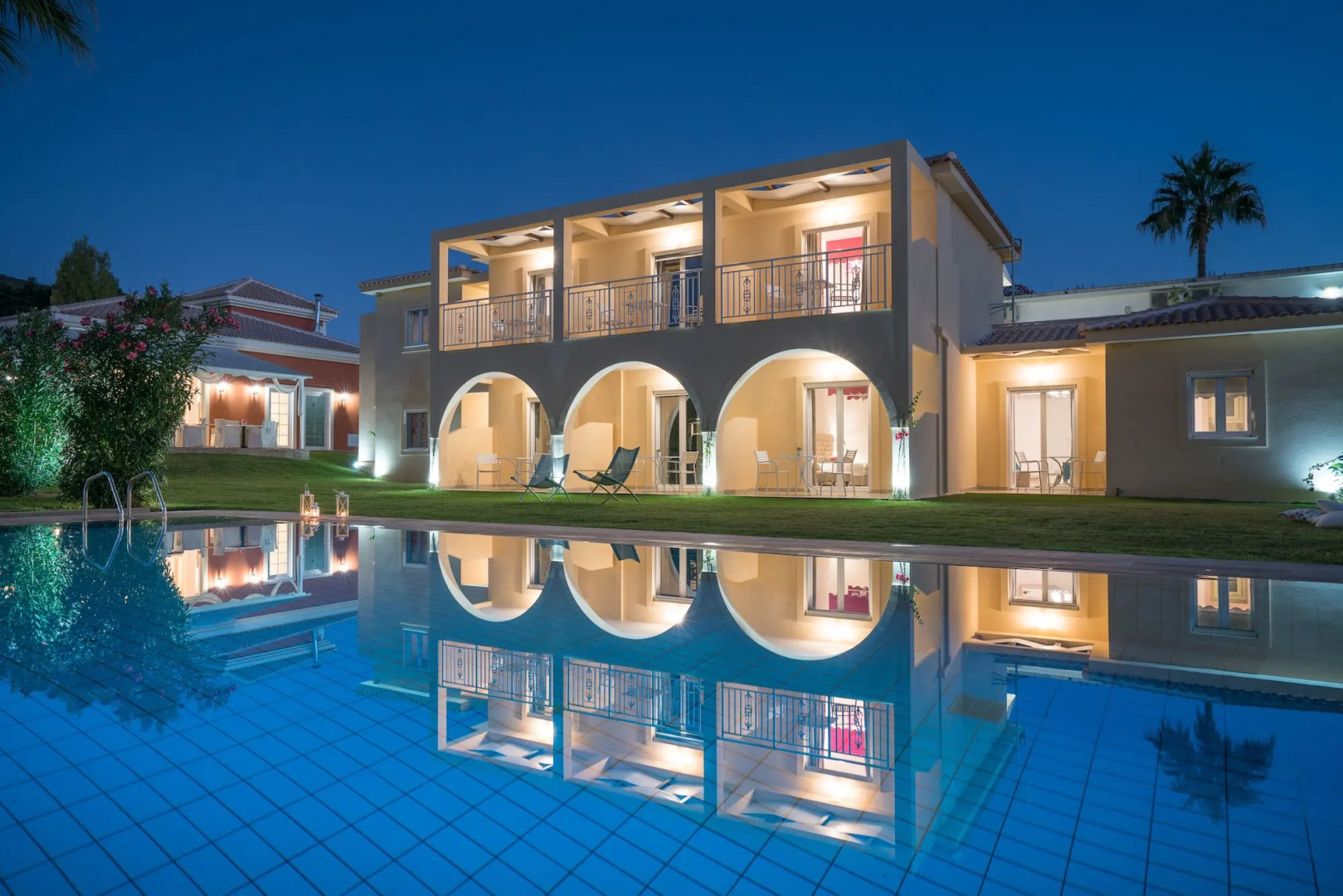 Aeolos Boutique Resort and Suites