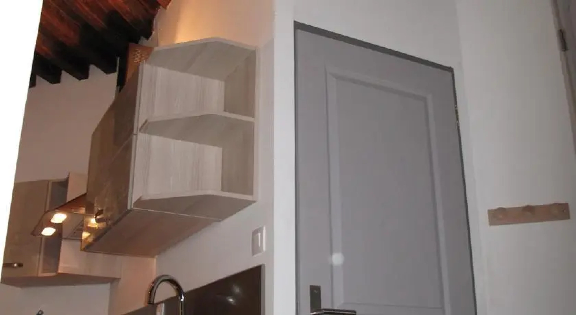 Les Coloris "Lofts and Lakes"