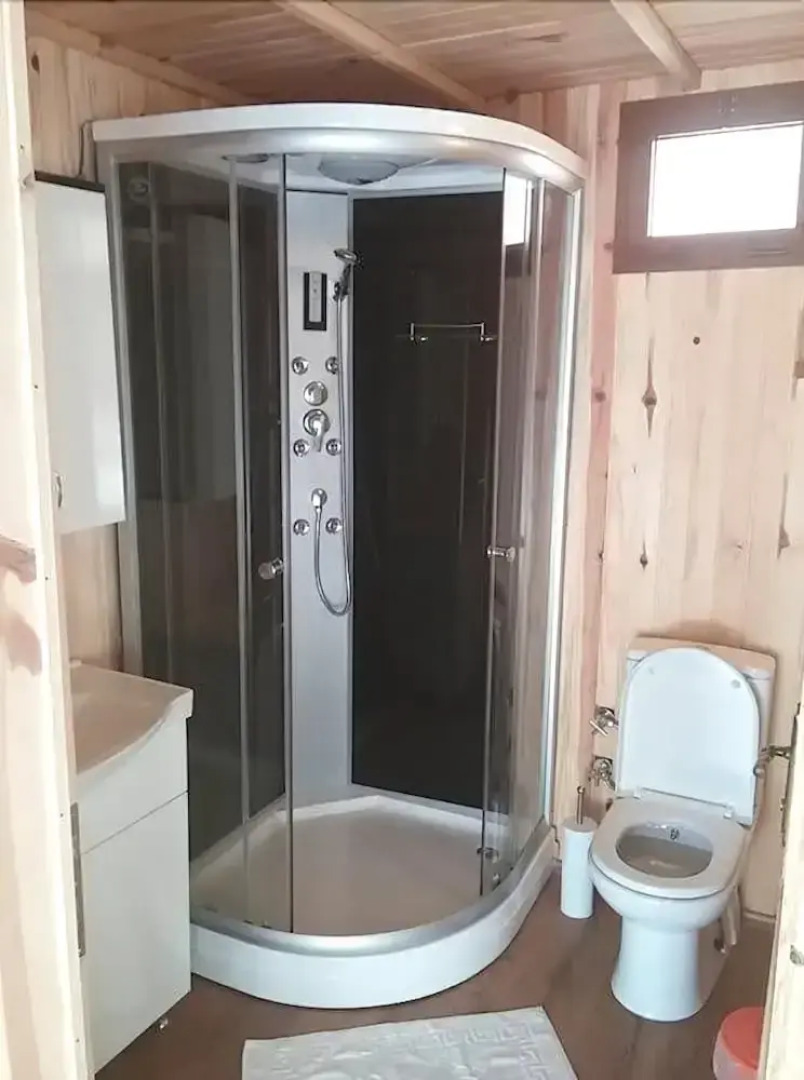 Azra's Bungalow Houses