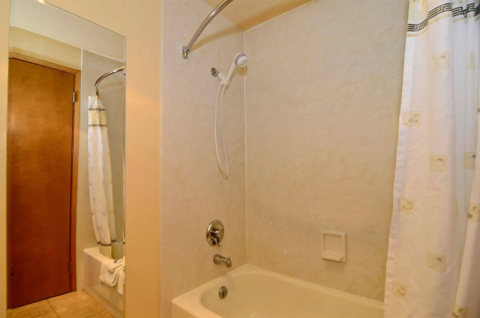 Friday Harbor Suites