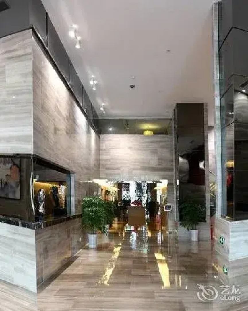 Yichang Riverside No 1 Hotel