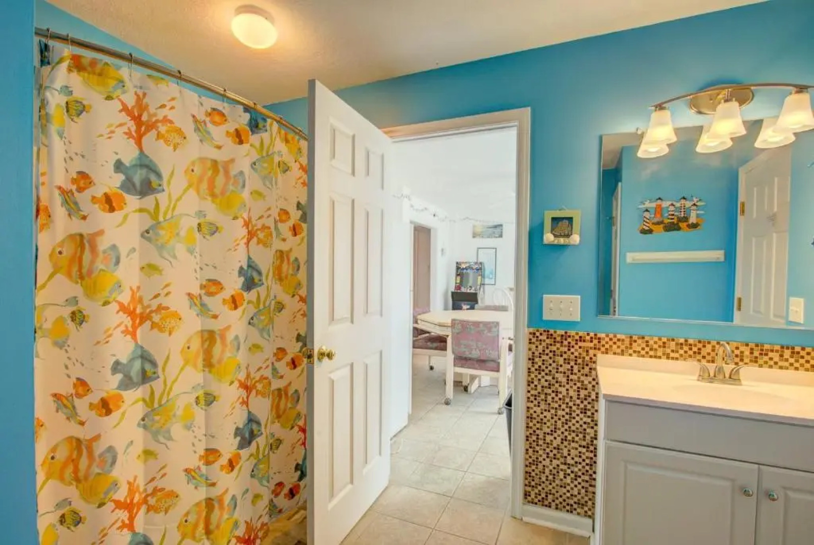 6170 - Poolside Paradise