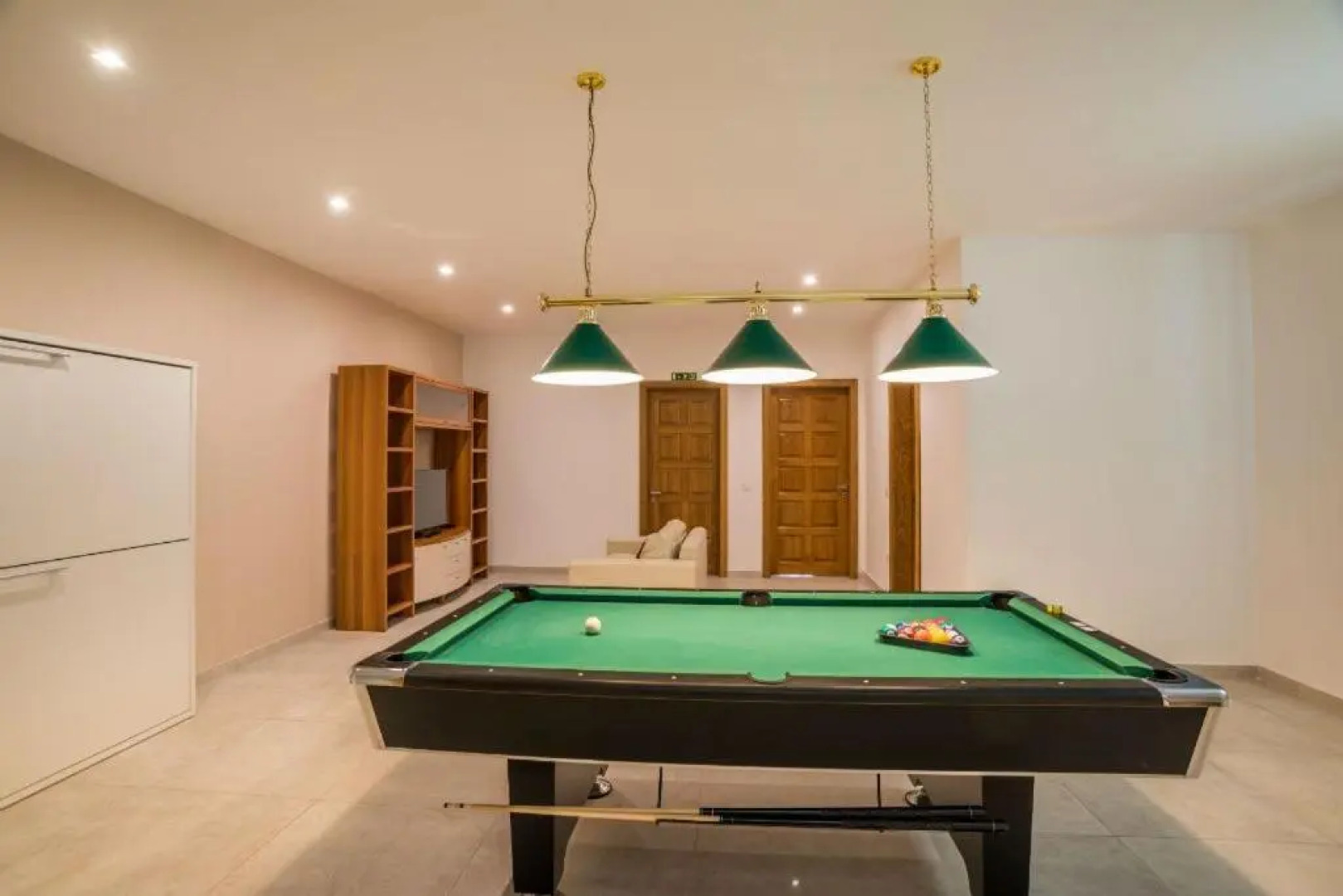 Sea Bank Villa Apartments