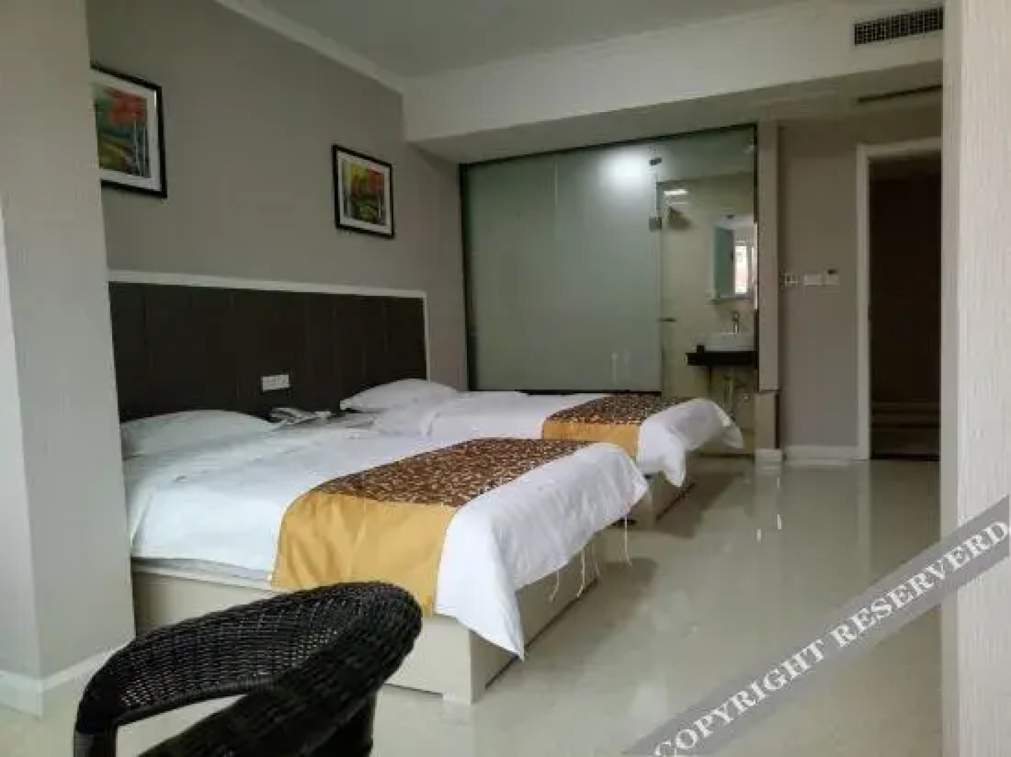 Sanmen Gorge 0398 Hot Spring Hotel