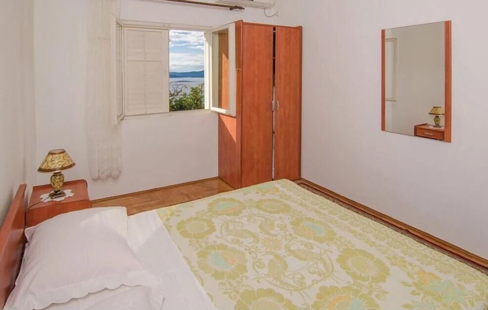 Awesome Home in Postup With Wifi and 5 Bedrooms