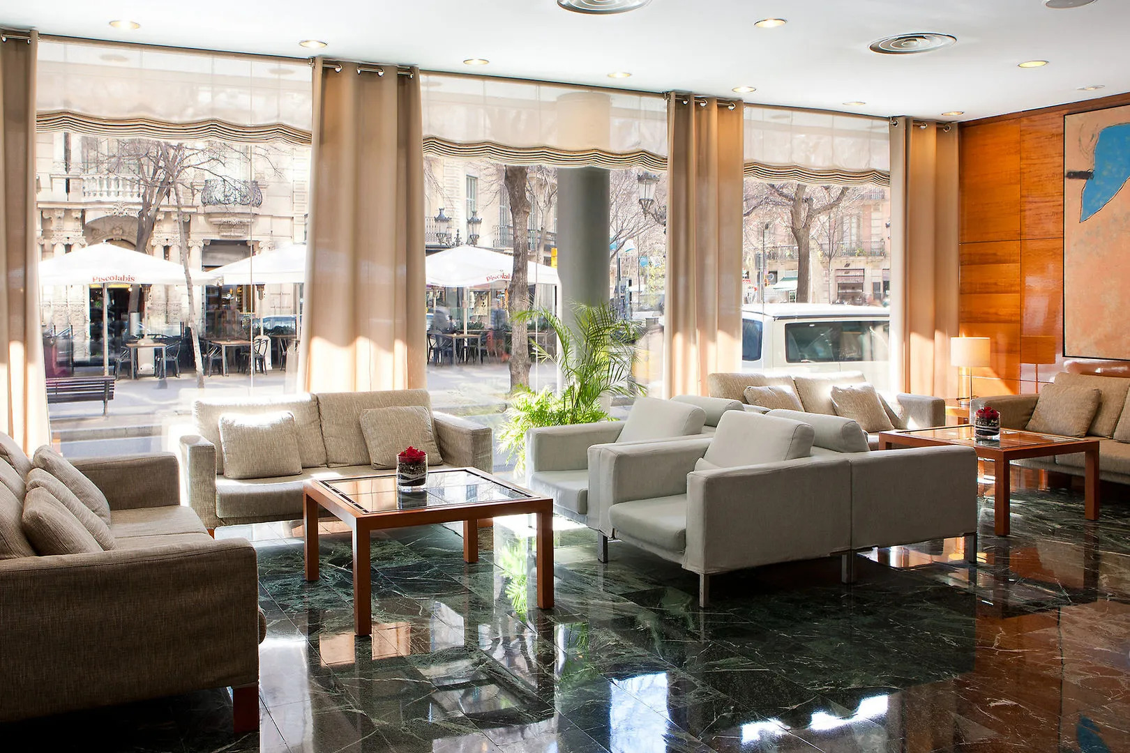 Отель NH Collection Barcelona Gran Calderón