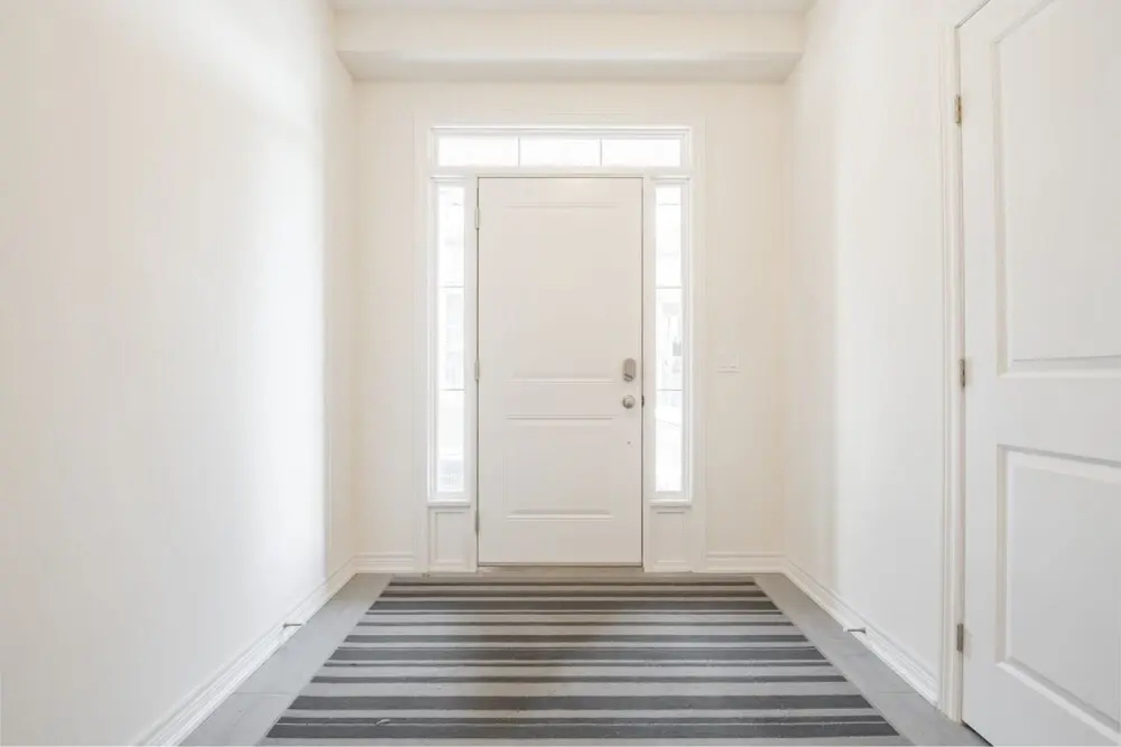 Extravagant Brand New Town House