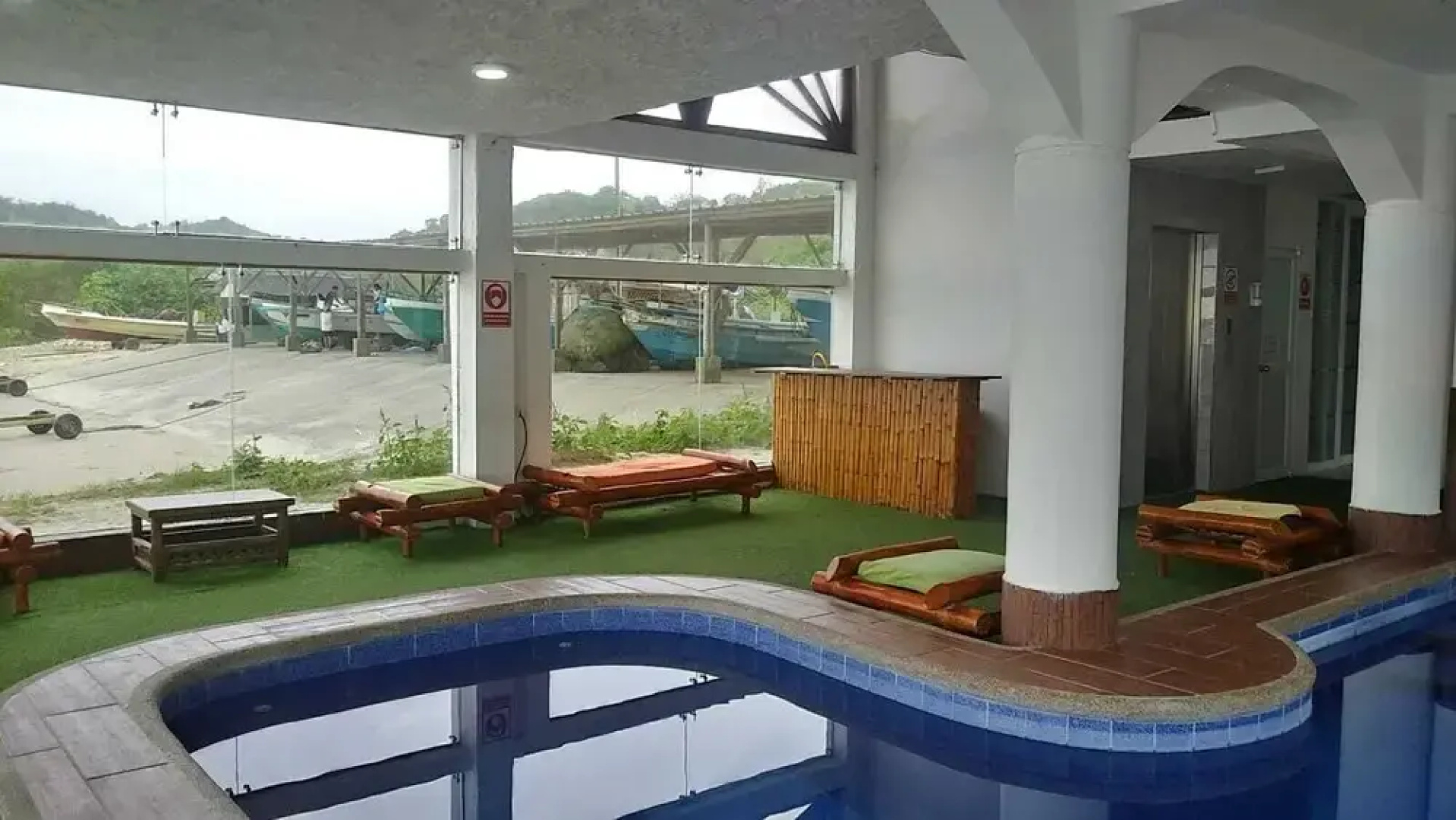 El Kuy Surfista