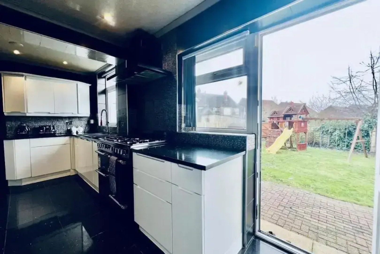 13 Guests - Free Parking - Manchester House