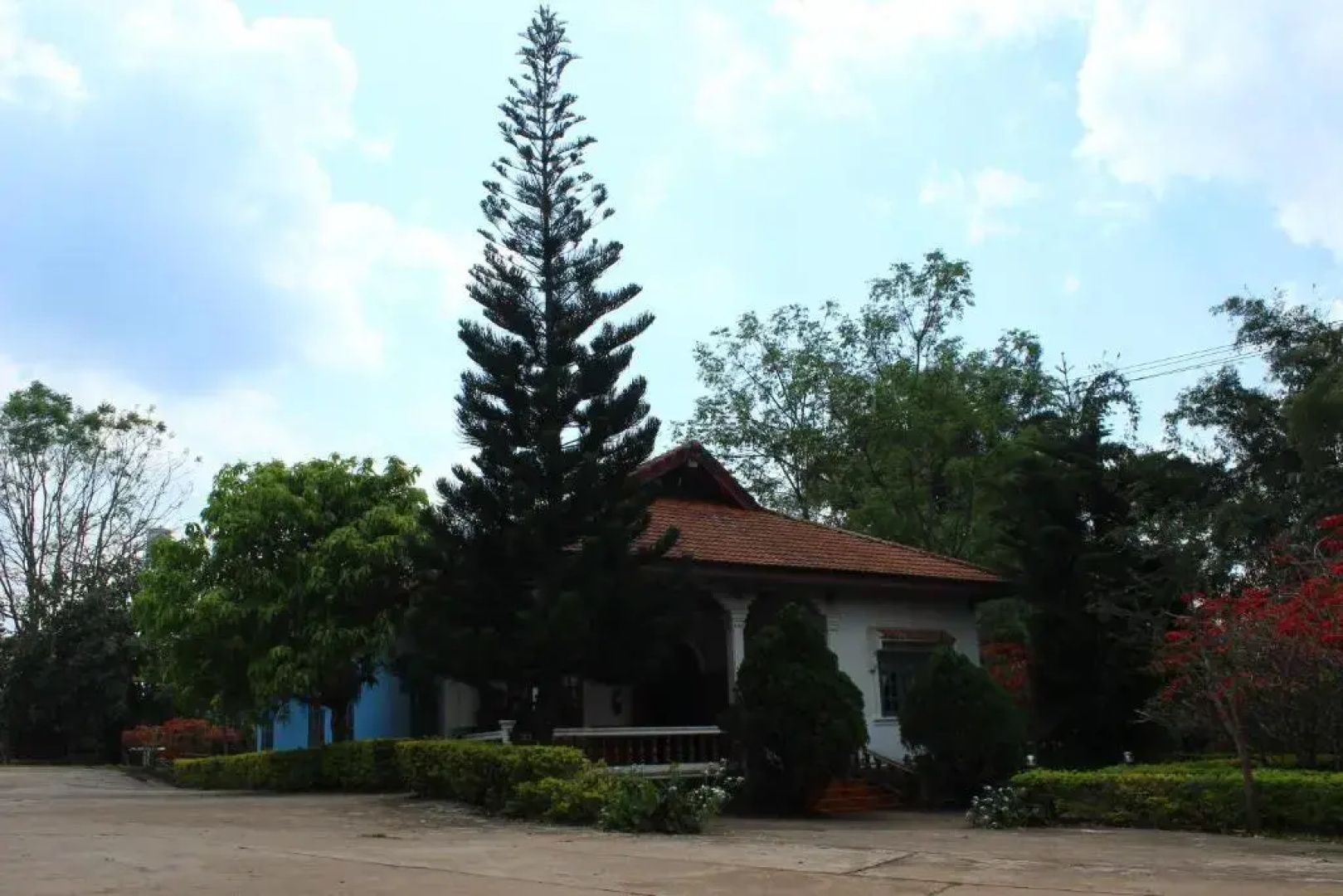 Theo Khame Hotel
