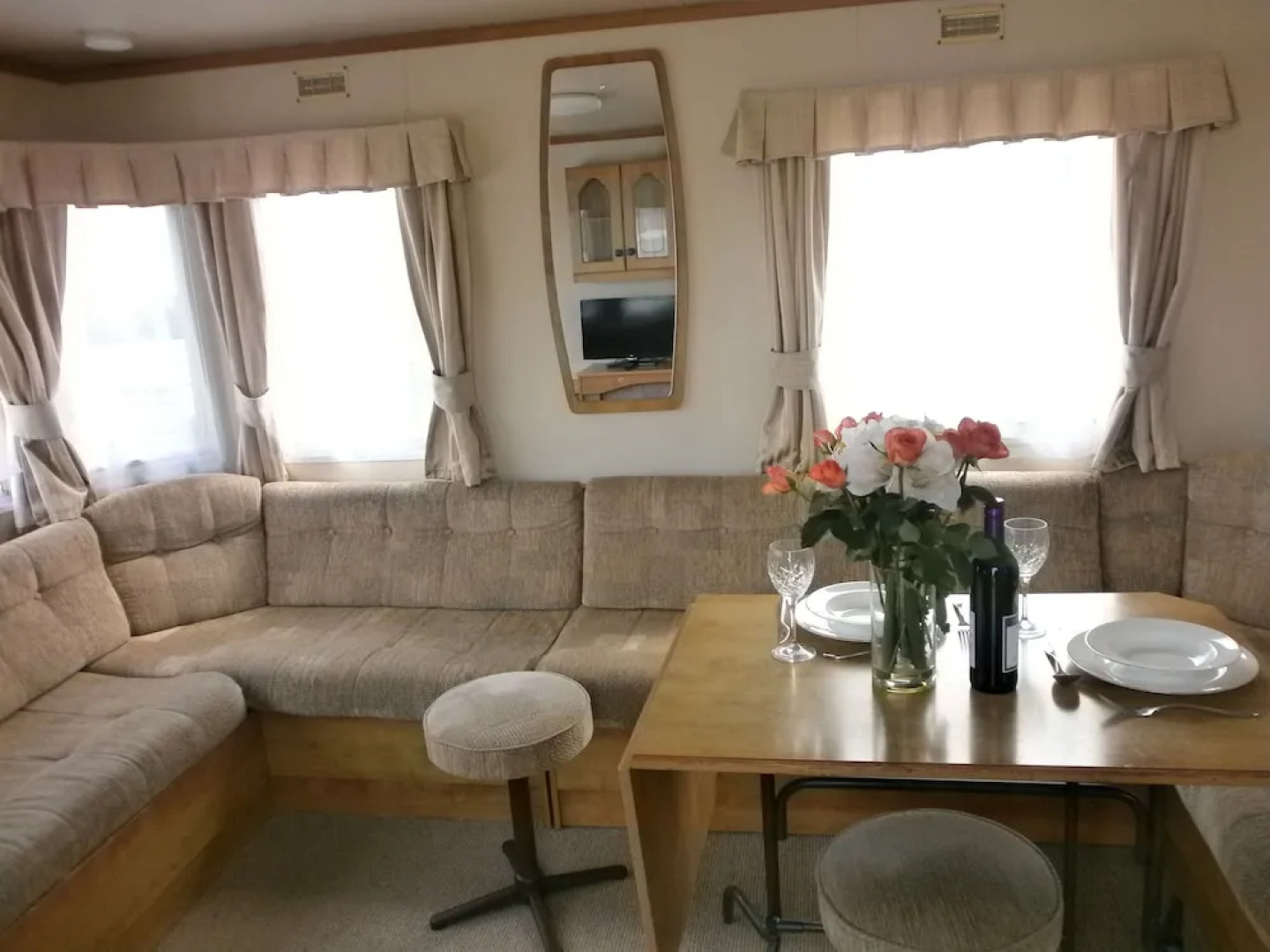 Howells Leisure Fishguard Holiday Park - Caravan Park