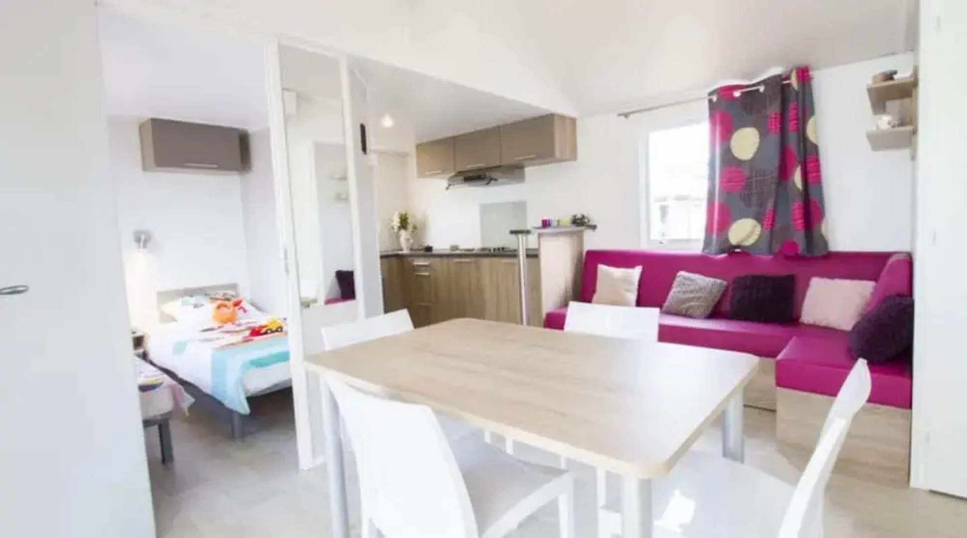 Bessan Mobile Home With Pool Fun