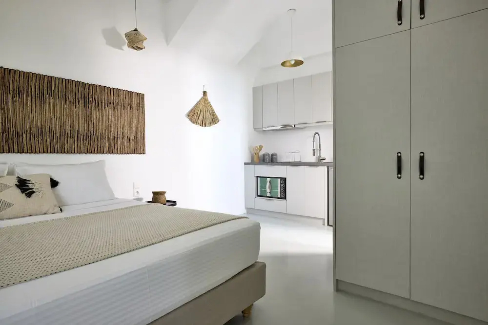 Ianemi Suites by K4 Kythnos