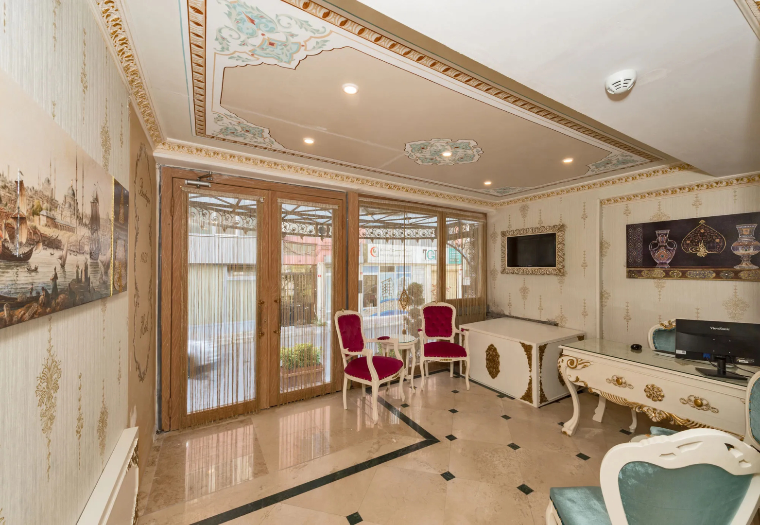 Hotel 1453