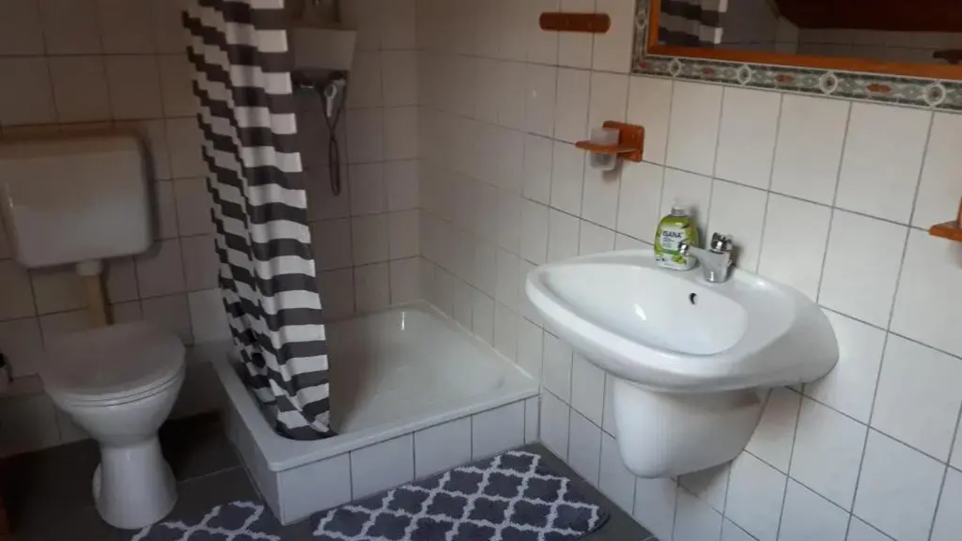 Fehér Rózsa Apartman