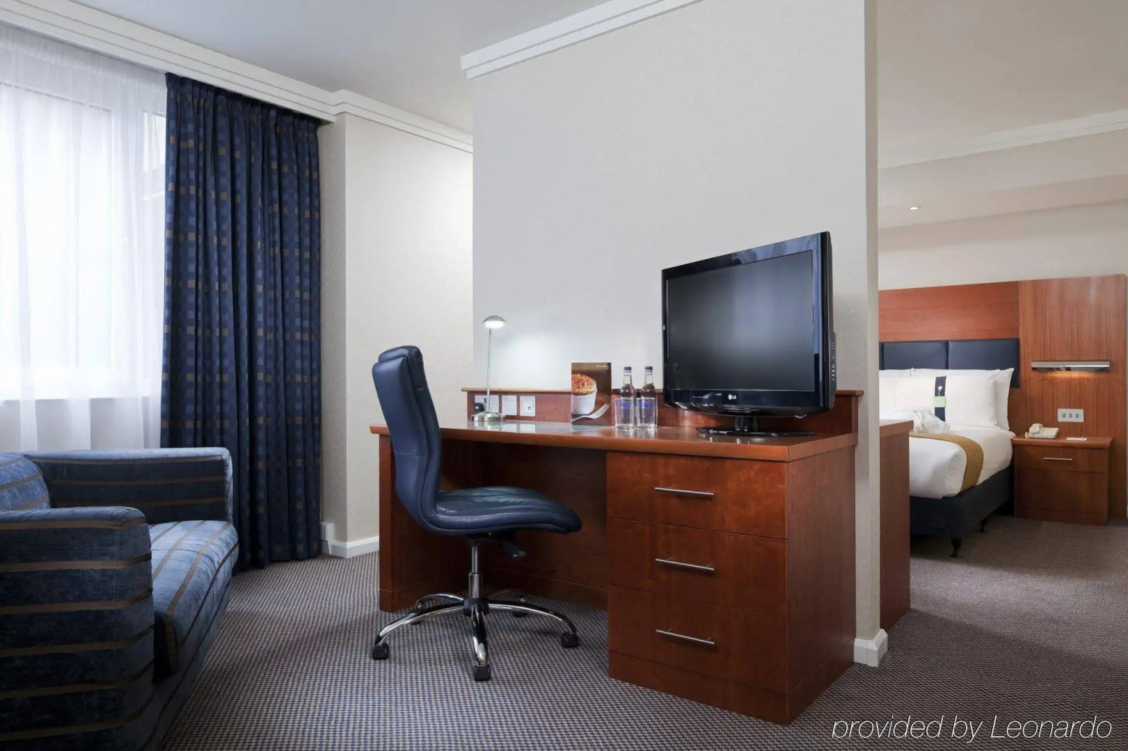 Holiday Inn Farnborough by IHG