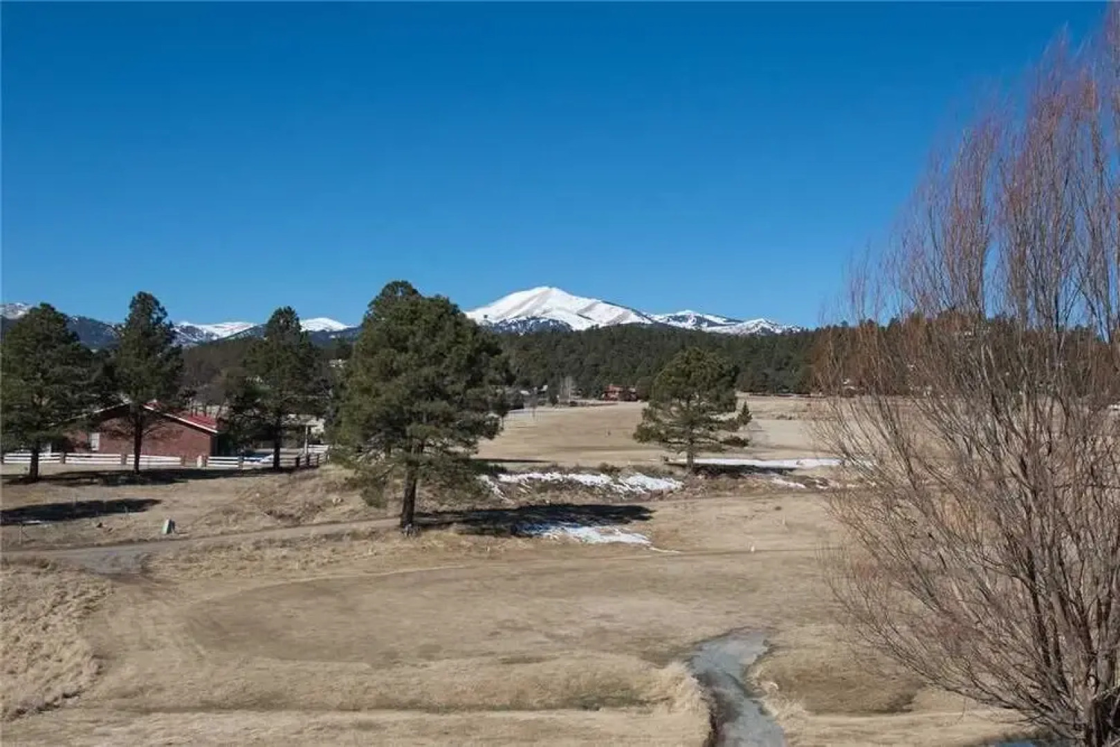 Bogie - Five Bedroom Cabin with Hot Tub