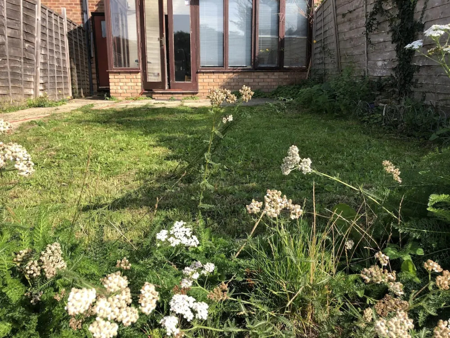 Lovely 3-bed House in Farnham Royal Slough