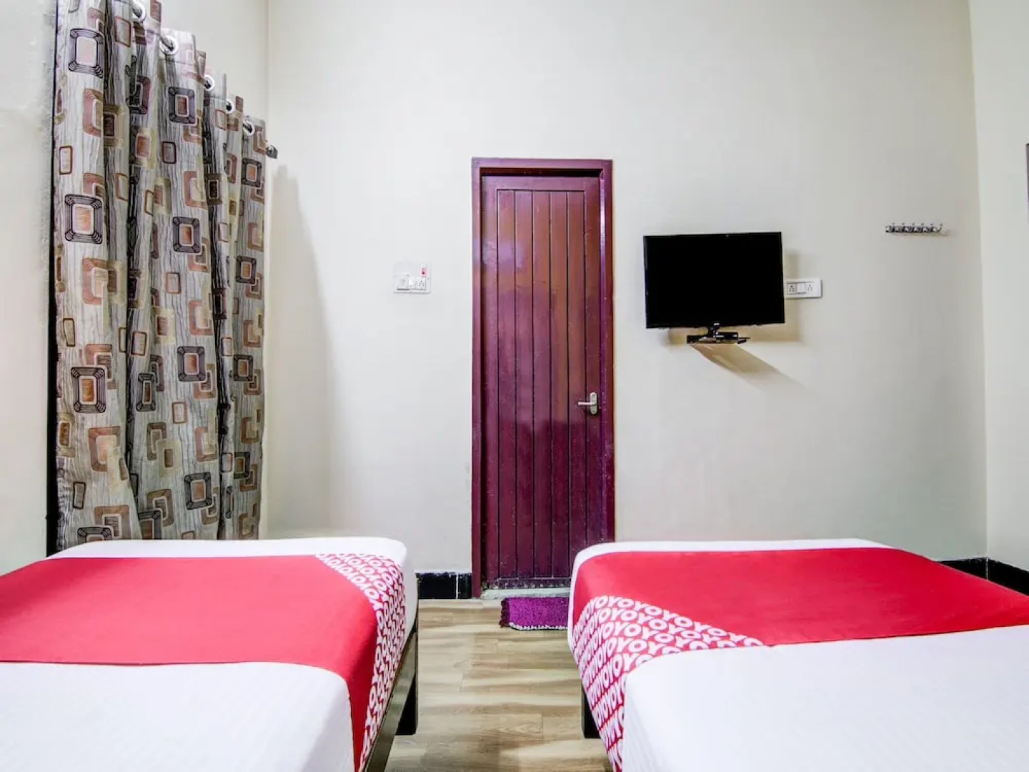 OYO 15394 Sunrise Villas