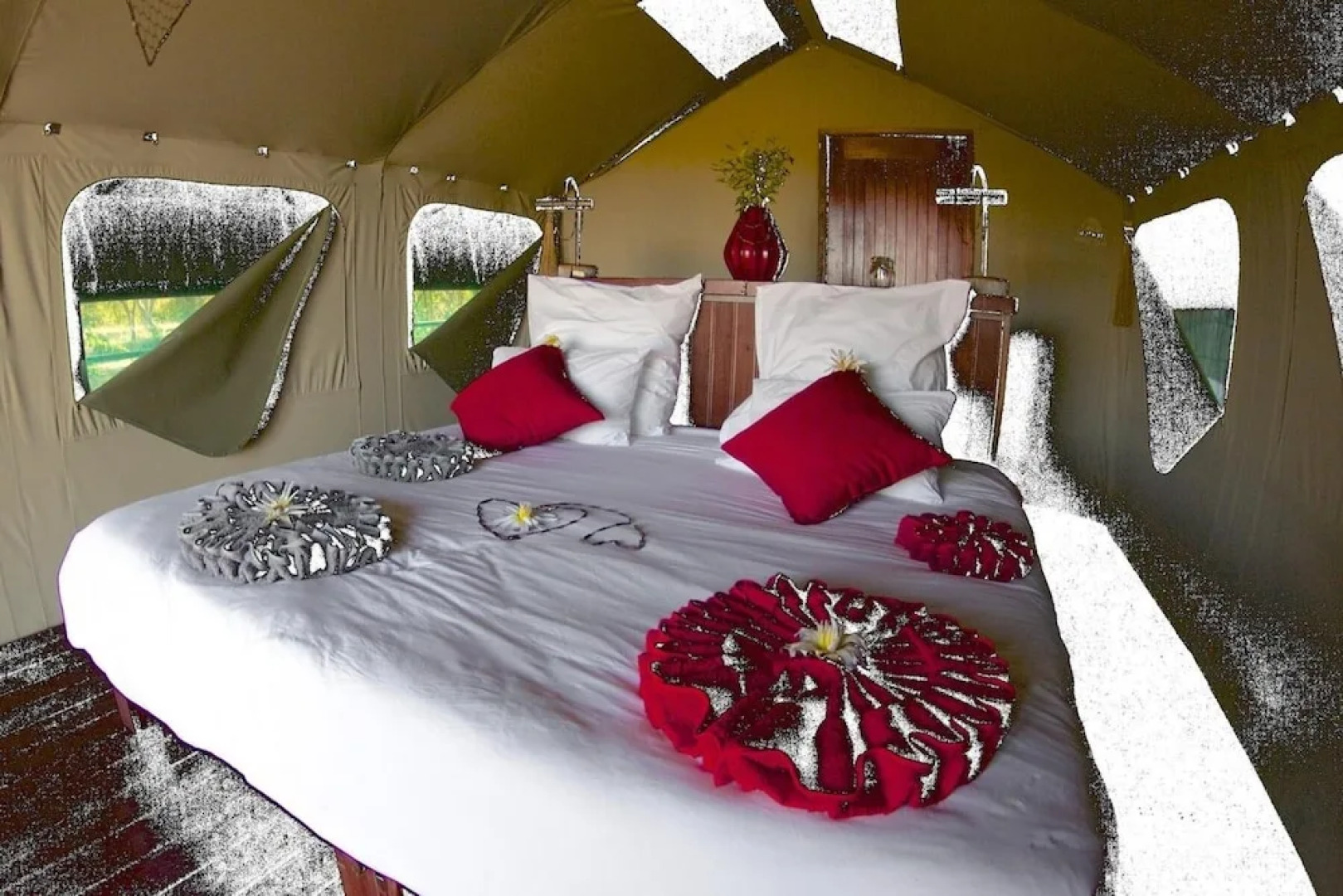 Nkasa Lupala Tented Lodge