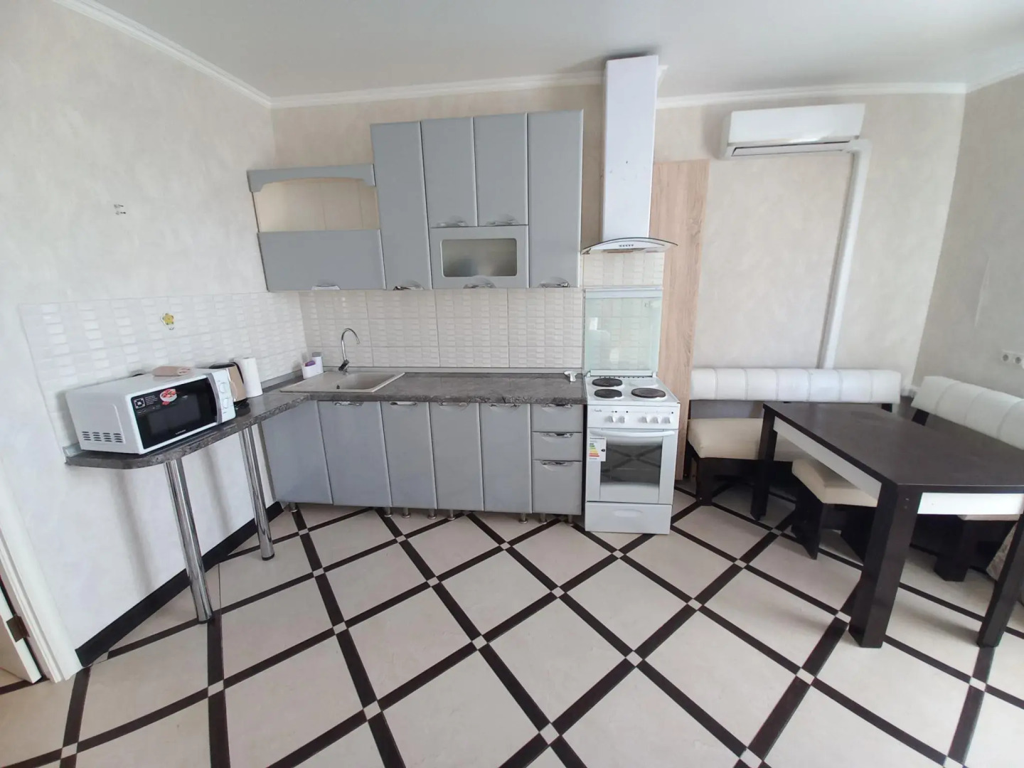 Апартаменты на проспекте Богдана Хмельницкого 80А