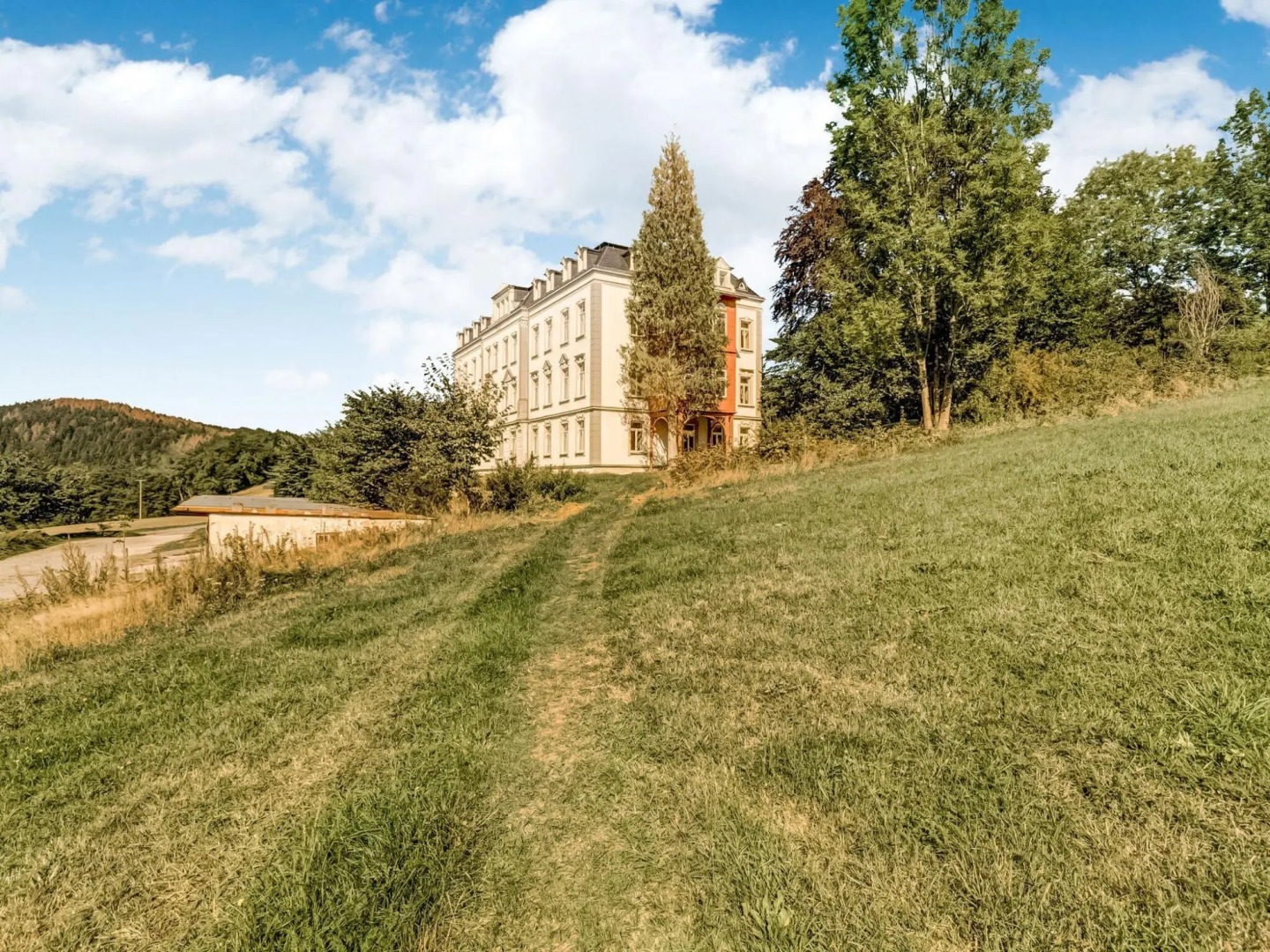 Pretty Apartment with Large Communal Terrace near Borstendorf