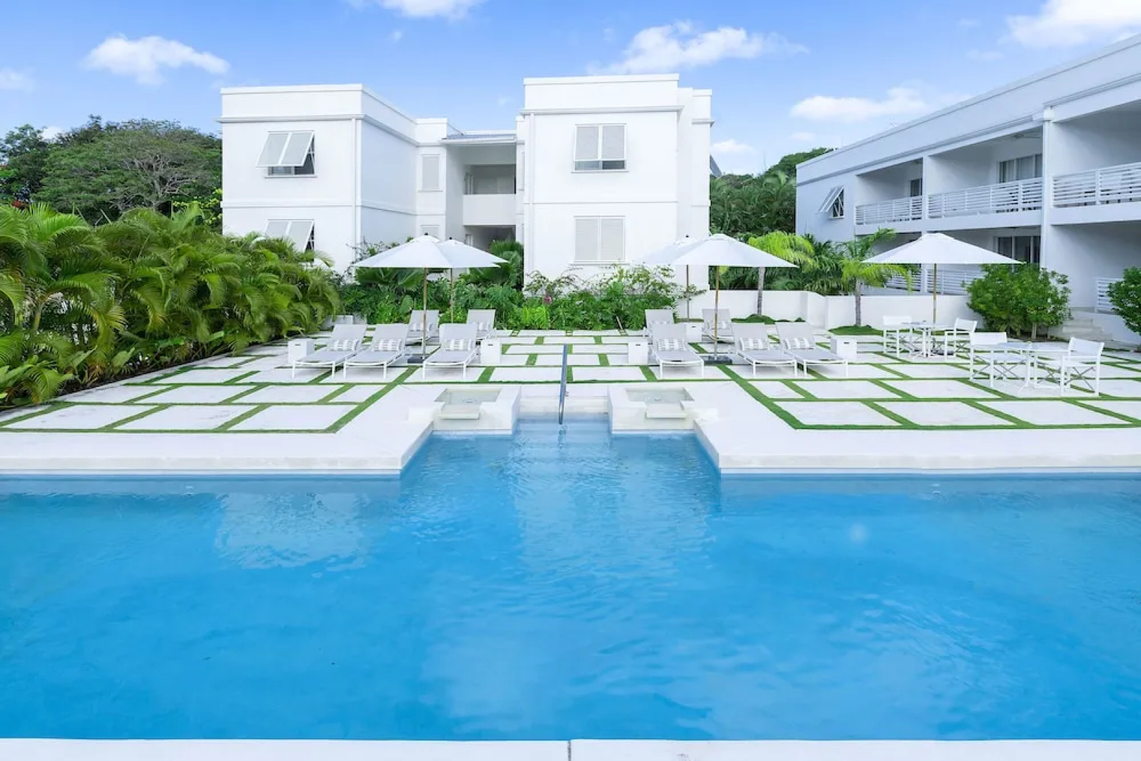 Mullins Grove Luxury Apartments