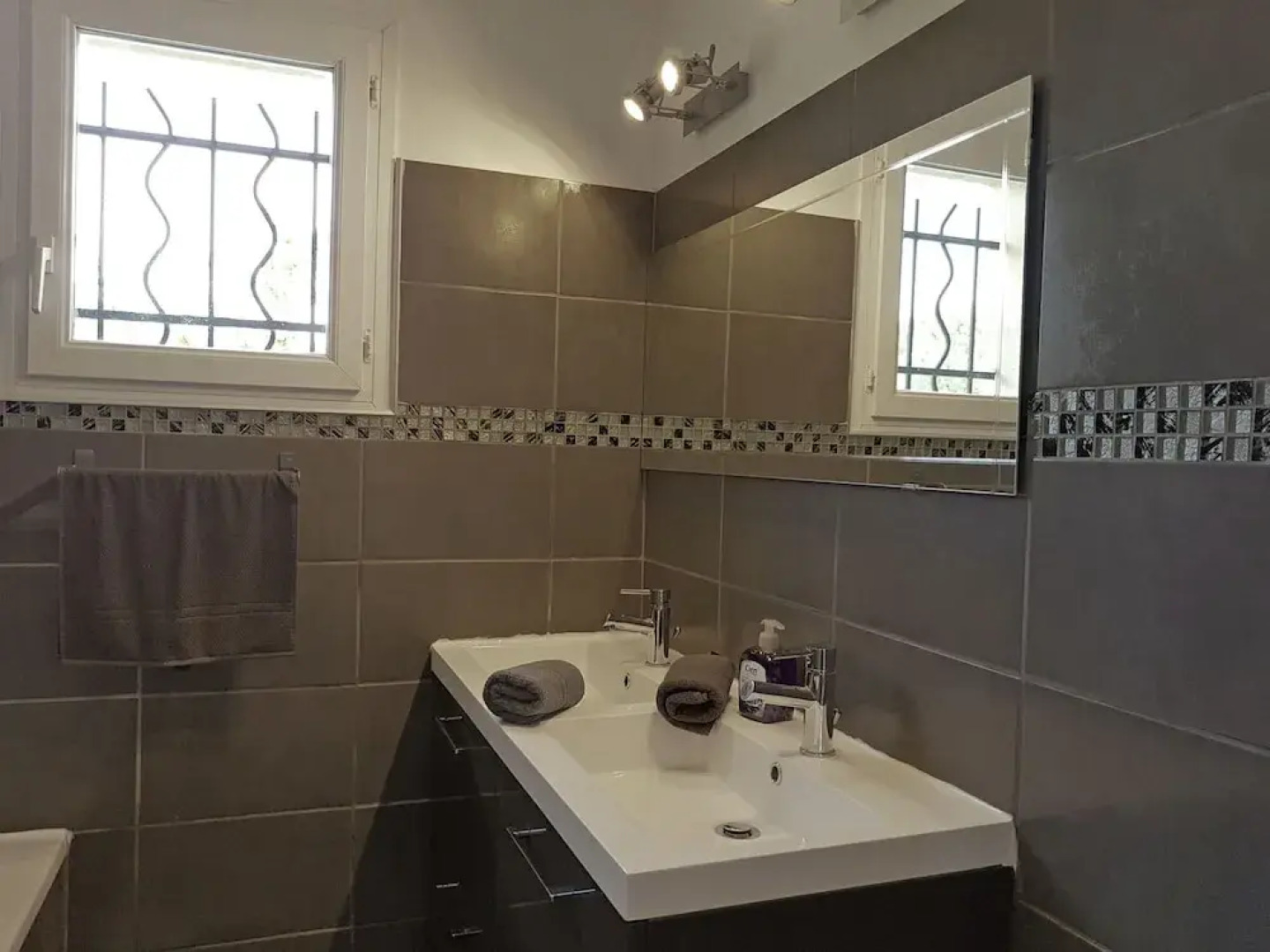 Cozy Villa in Lirac France With Private Pool