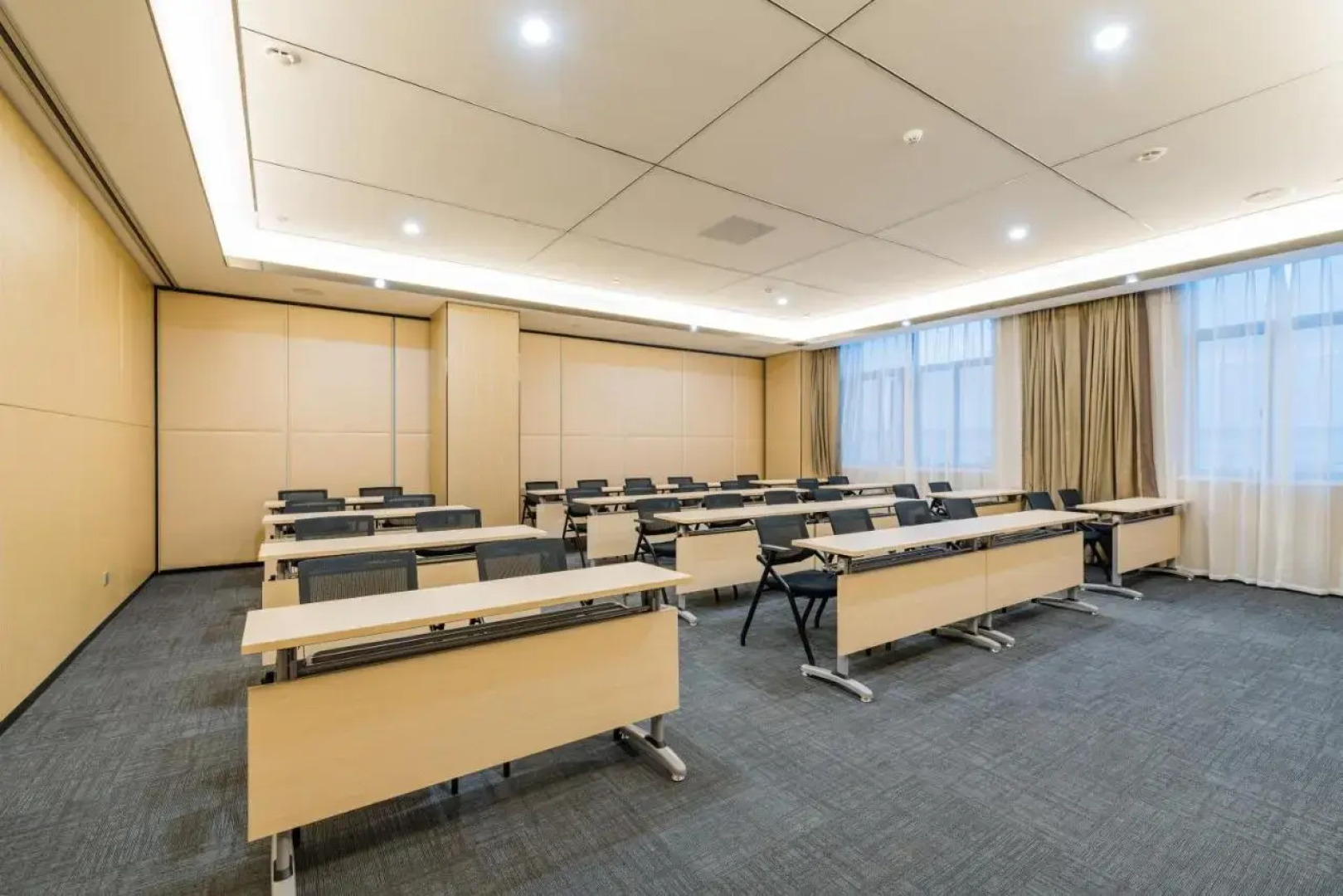 Atour Hotel Nanjing Xin'gang Development Zone