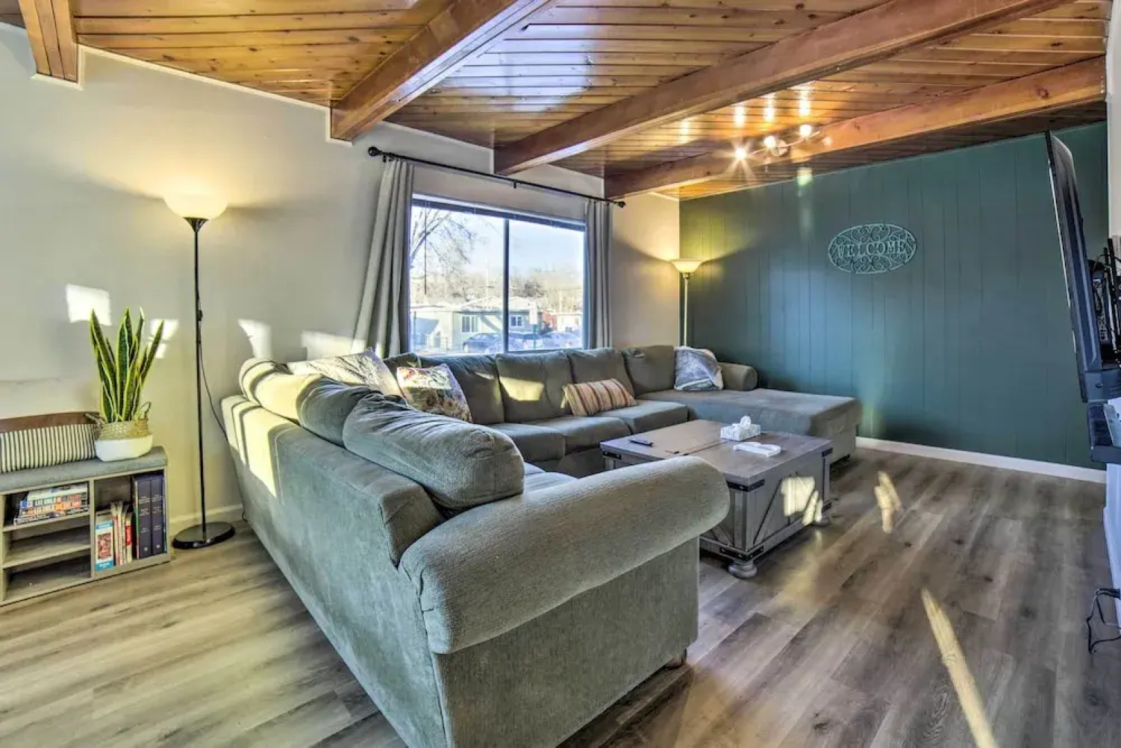 Gateway to Mt Rose Ski! Reno Home w/ Fireplace