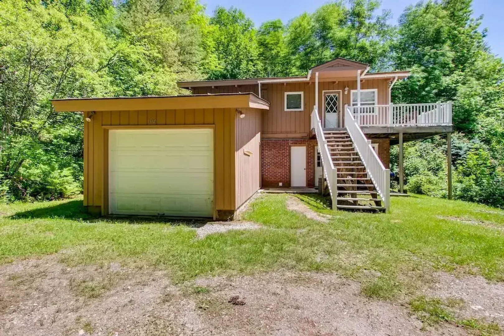 Silver Spring Chalet Brought to you by GetAway Vacations