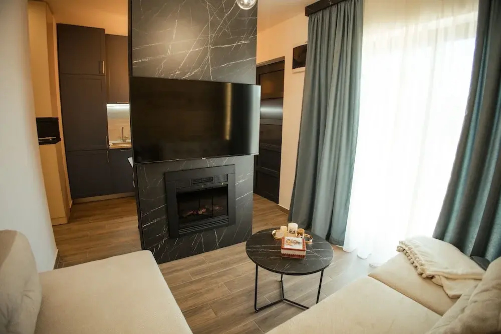 Sirius Lux Apartments