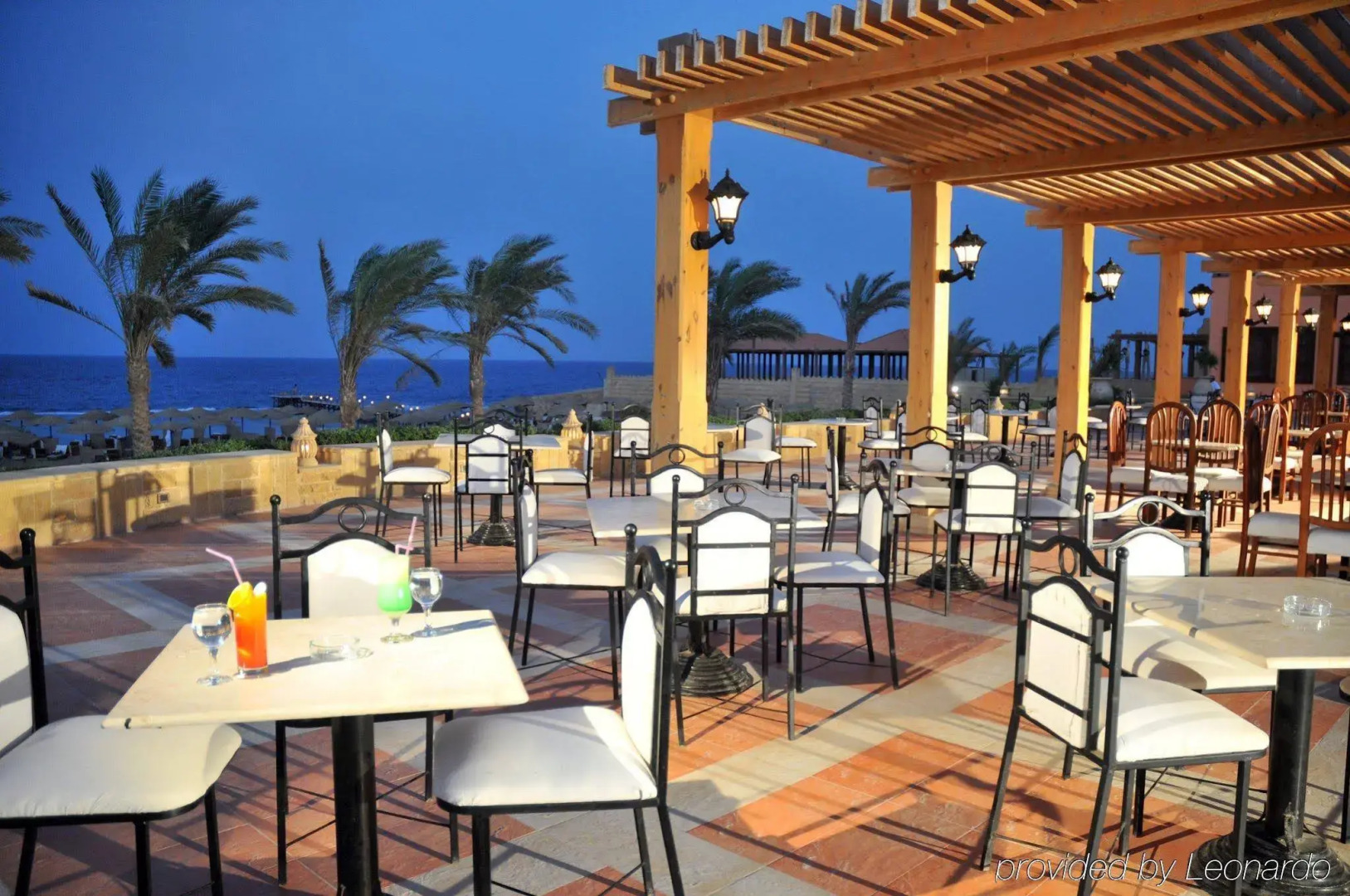 Отель JAZ Neo Reef Marsa