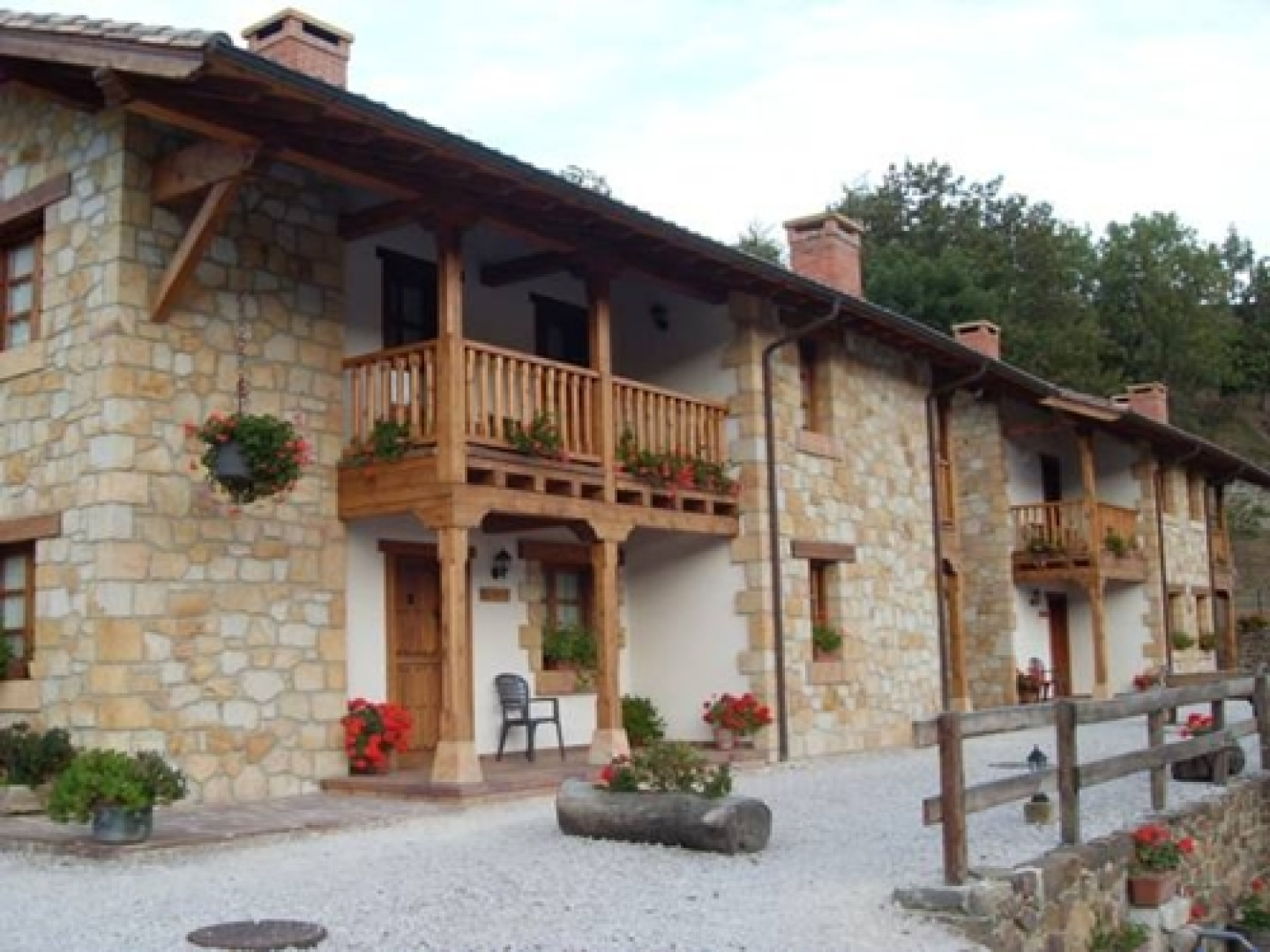 Viviendas Rurales Los Llares