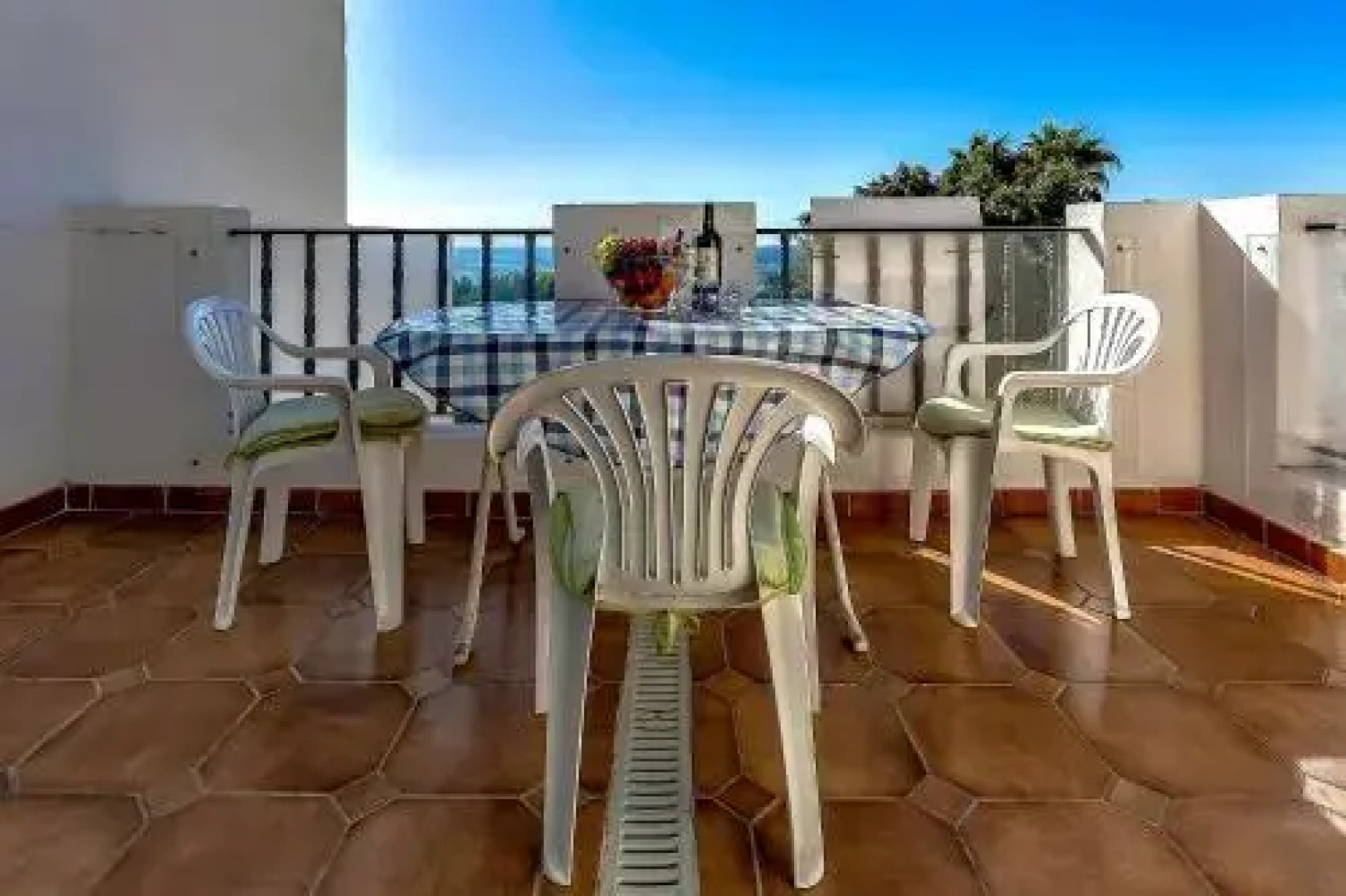 Apartment Sunset Harbour