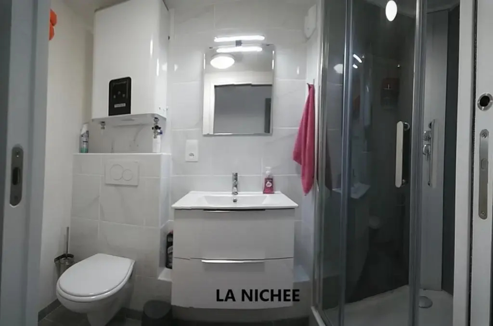 Chez Angèle
