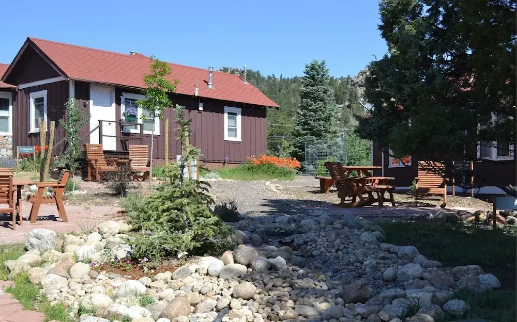River Rock Cottages