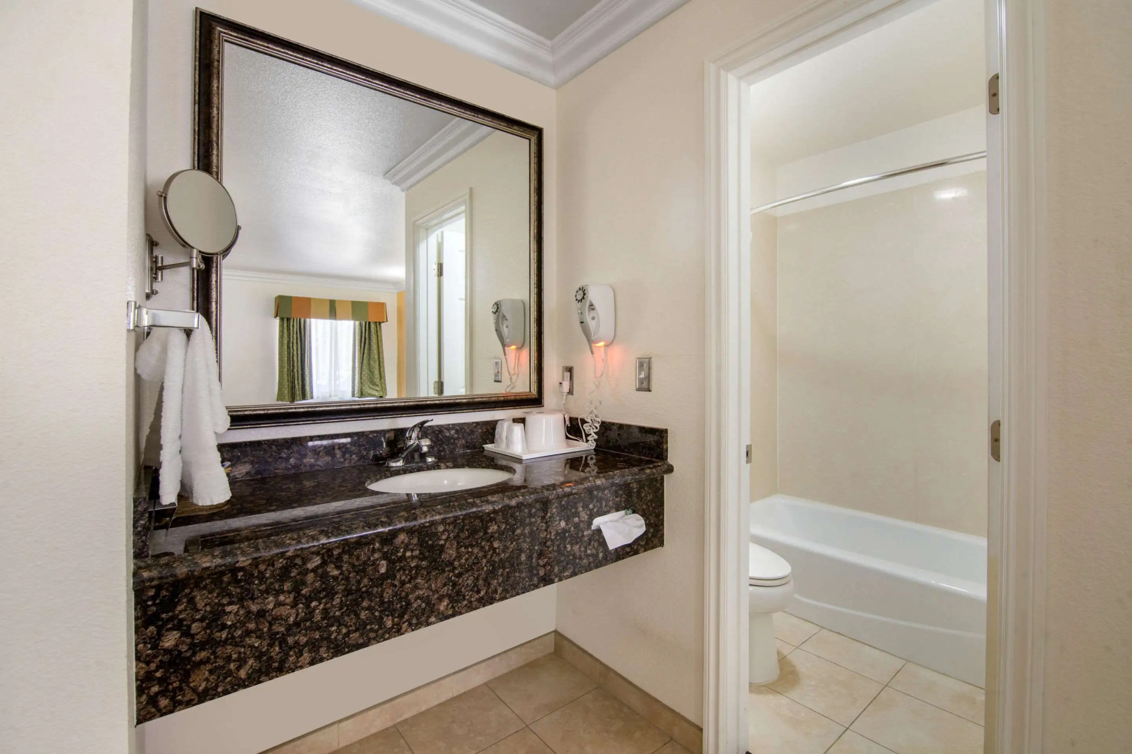 Rodeway Inn Adelanto US 395