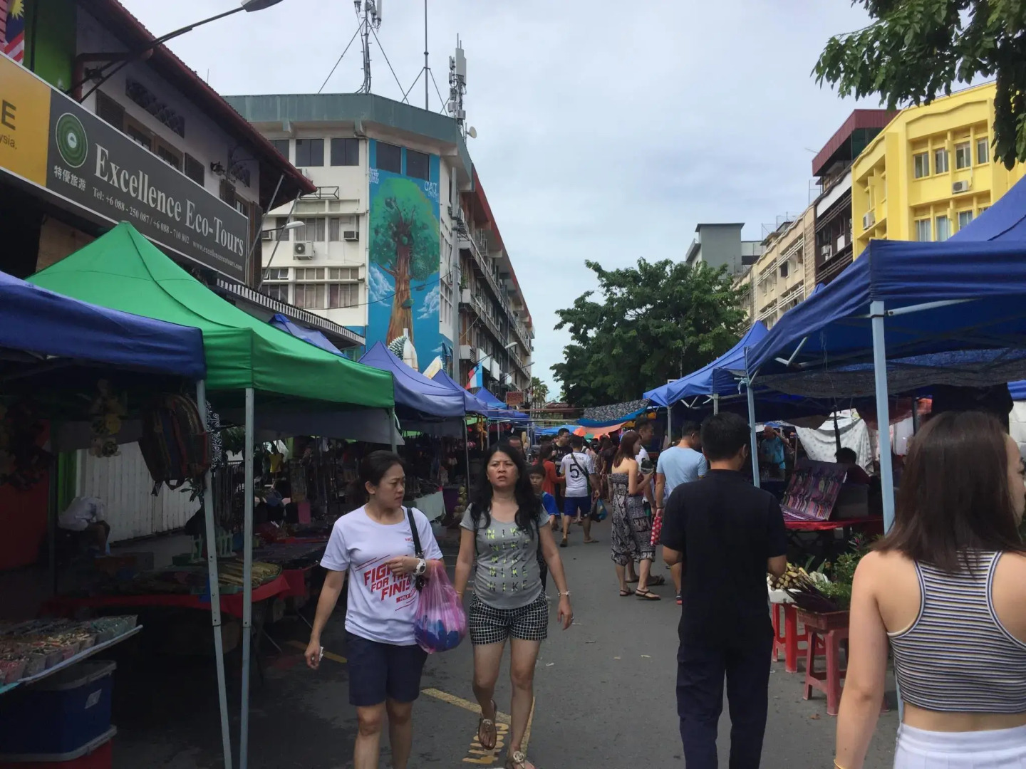 Victoria Hotel and Hostel