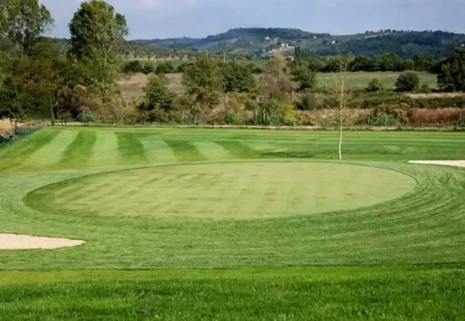 Botticelli With Whirlpool Sauna and Pool