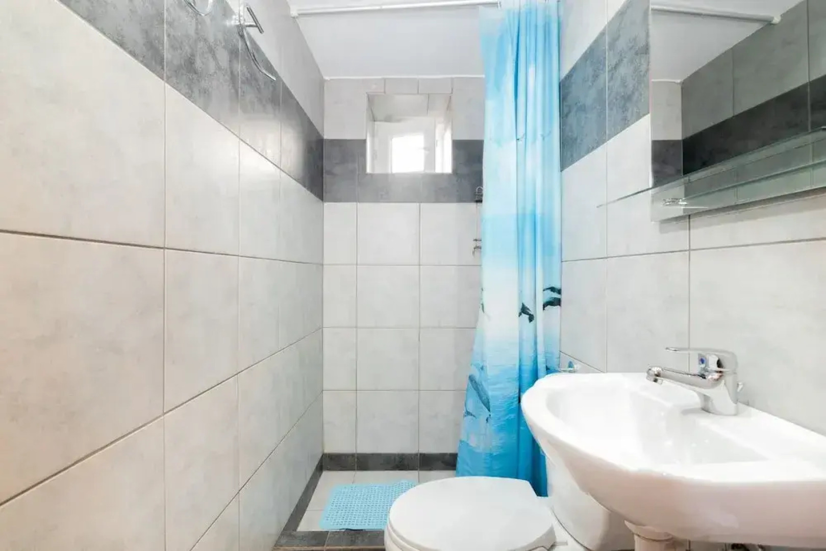 4seasons Near Airport