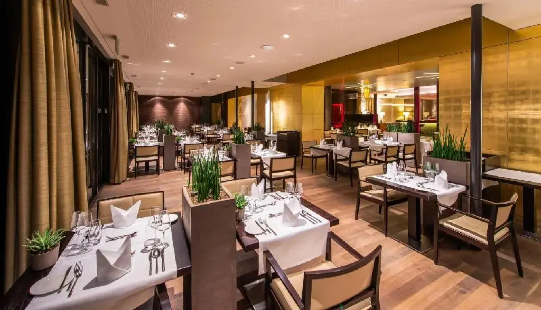 Small Luxury Hotel Wellnesshotel Golfpanorama