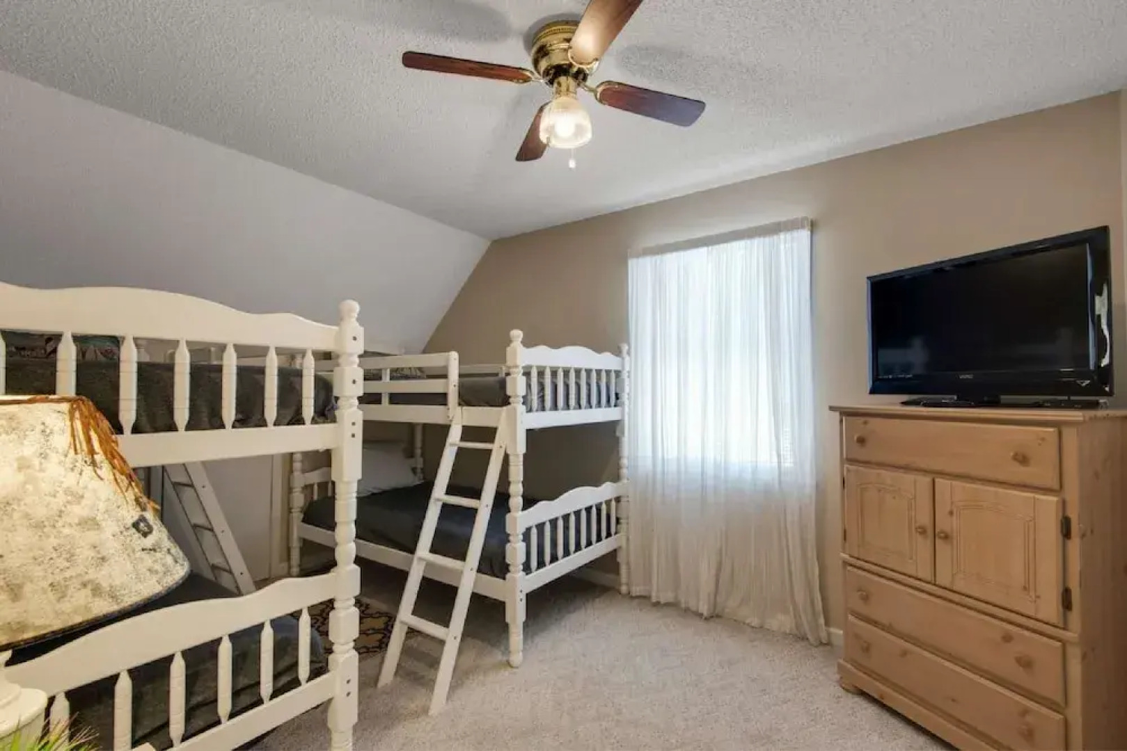 Beach Bungalow 3 Bedroom Apartment