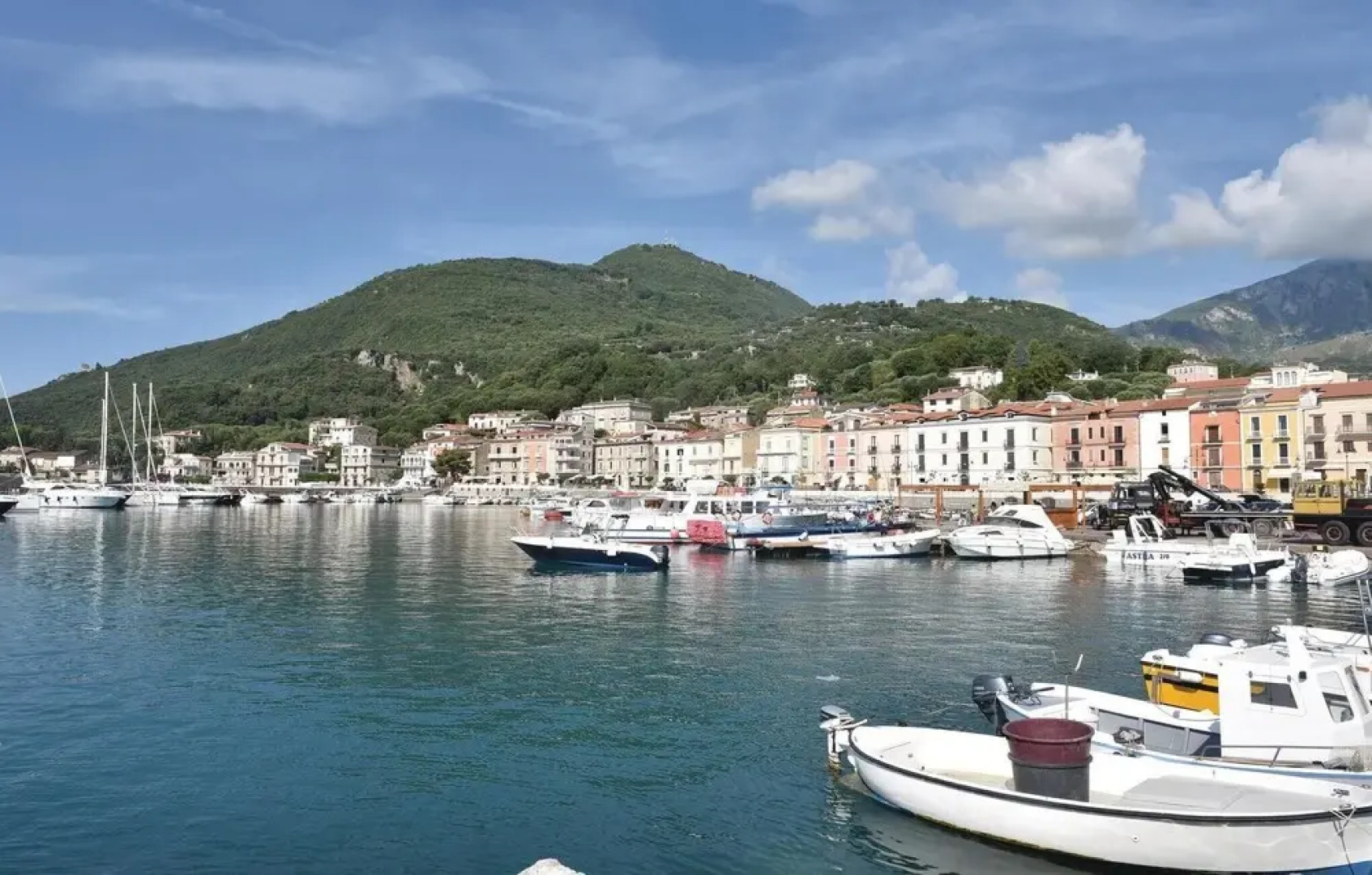 Beautiful Home in S. Giovanni a Piro SA With 3 Bedrooms, Wifi and Outdoor Swimming Pool