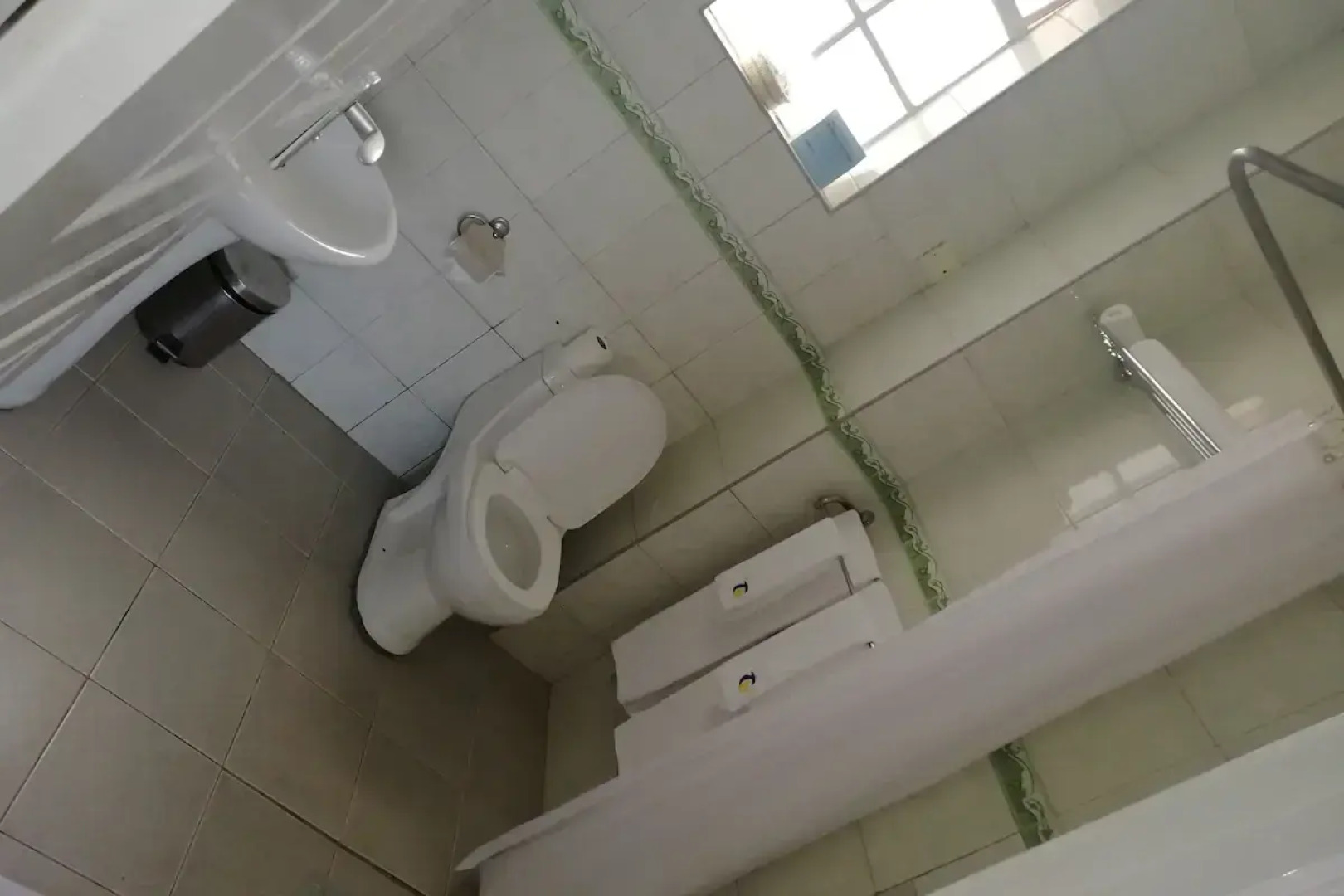 Tea Tot Paradise Hotel