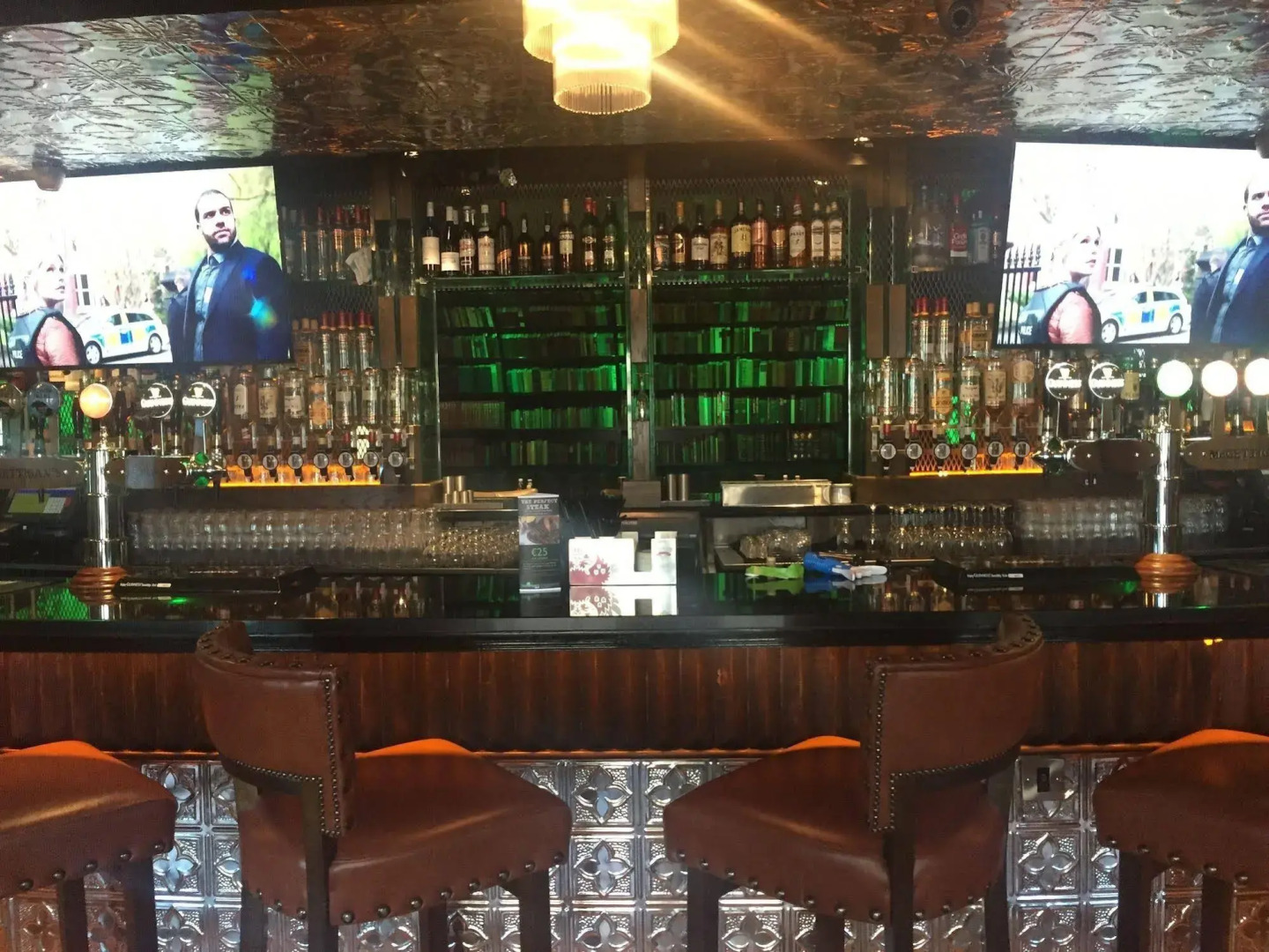 The Royal Hotel and Merrill Leisure Club