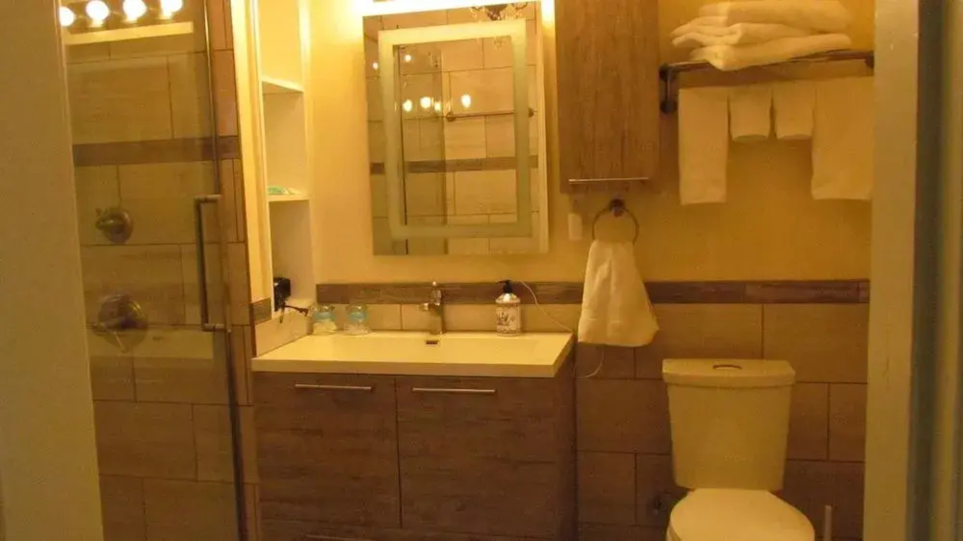 1000 Islands B&B "Boutique Hotel Experience"