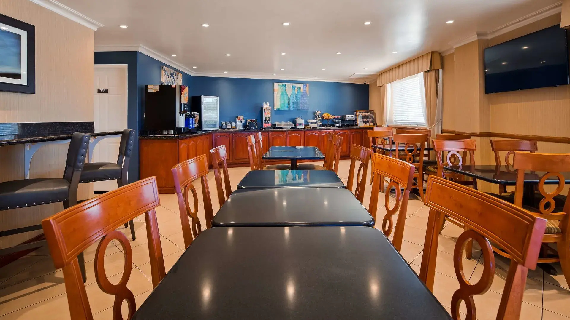 Best Western China Lake Inn